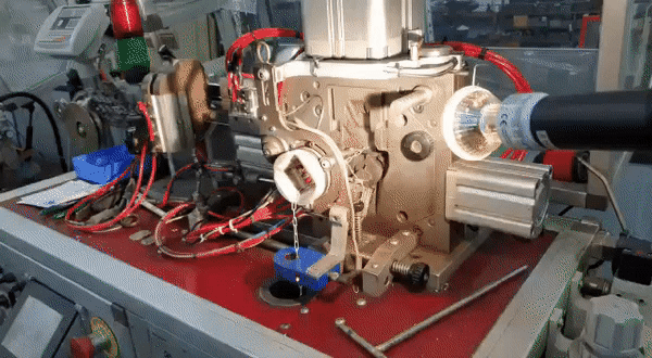 ezgif.com-video-to-gif (12).gif