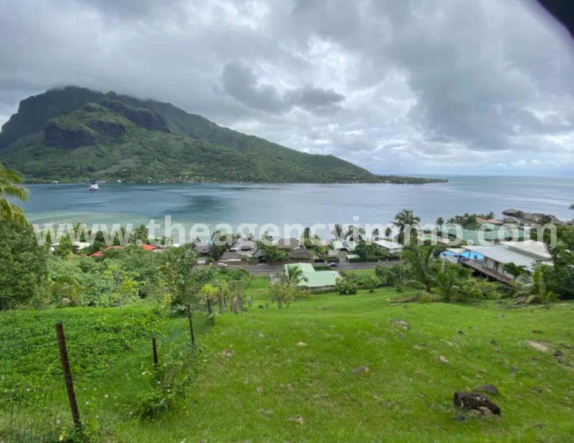MOOREA BAIE DE COOK