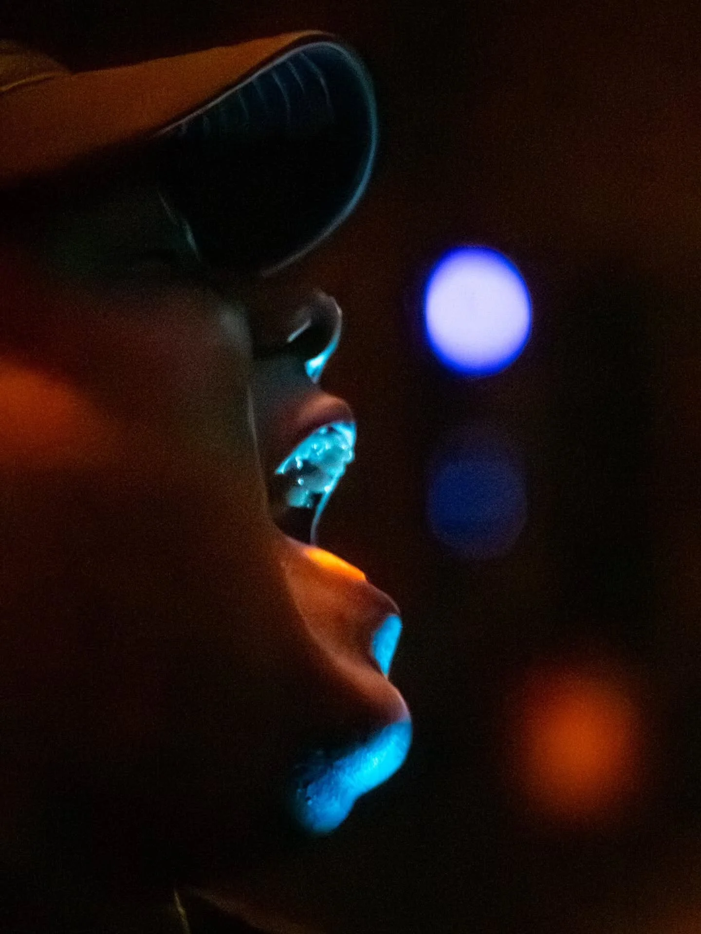 Kyle Kidd @kylekiddmusic performing at The Nocturnal Cafe for the Naked Noise Pre-Show.
Fusing blues, jazz, funk, soul and gospel vocals to create an intense soulful sound backed by drone and percussion.
📸 By @aeons.of.light for @ithaca_undergrou