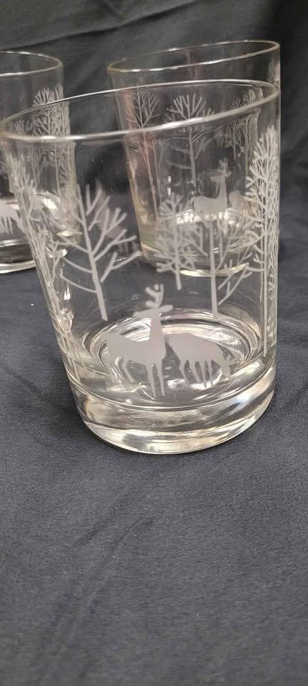 glass deer set 2.jpg