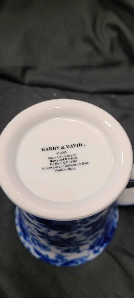 Harry and David mug 2.jpg