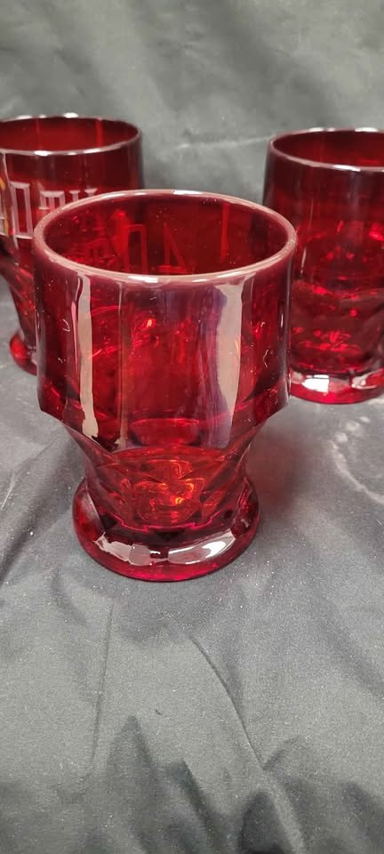 red drinking glasses 4.jpg