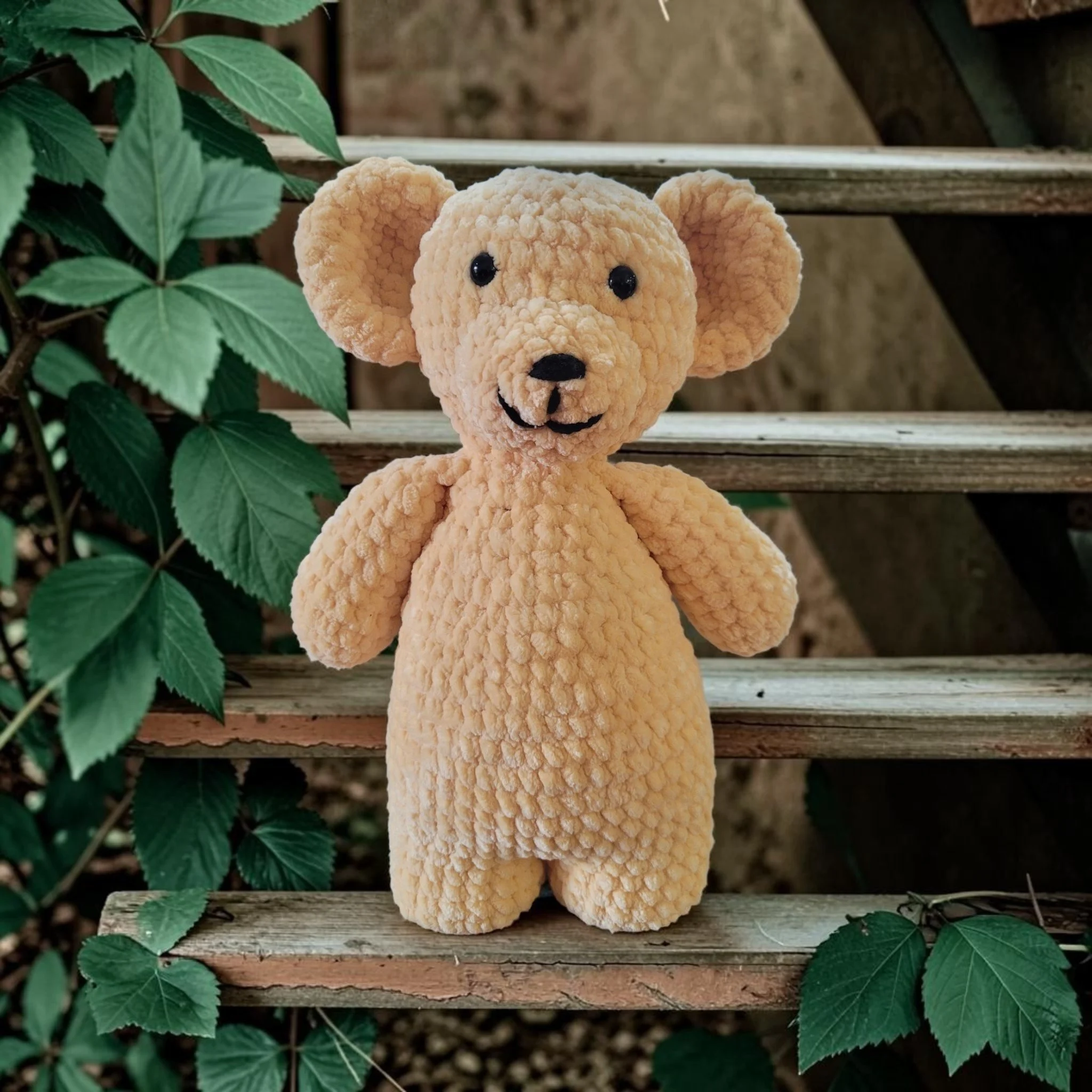 Huggy Bear (SOLD OUT)