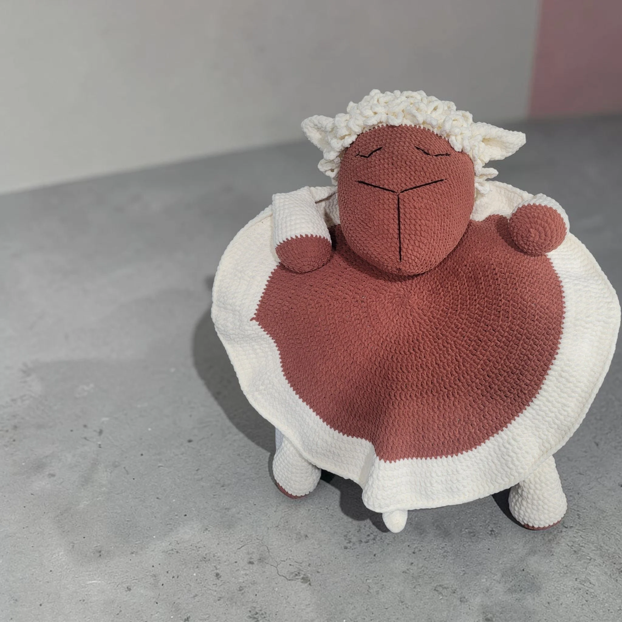 Crochetfloormatsheep.jpg