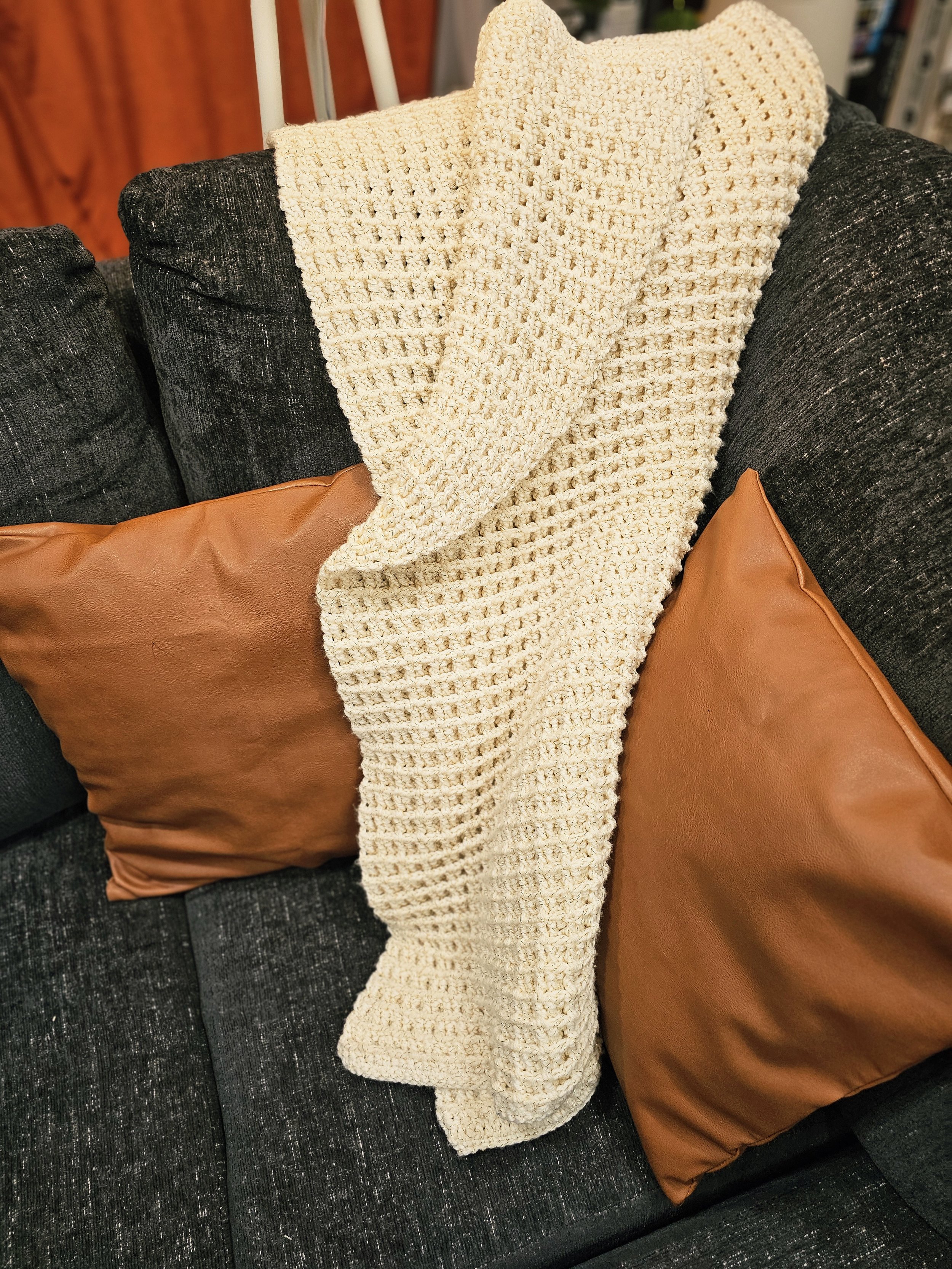crochetcreamthrow2.jpg