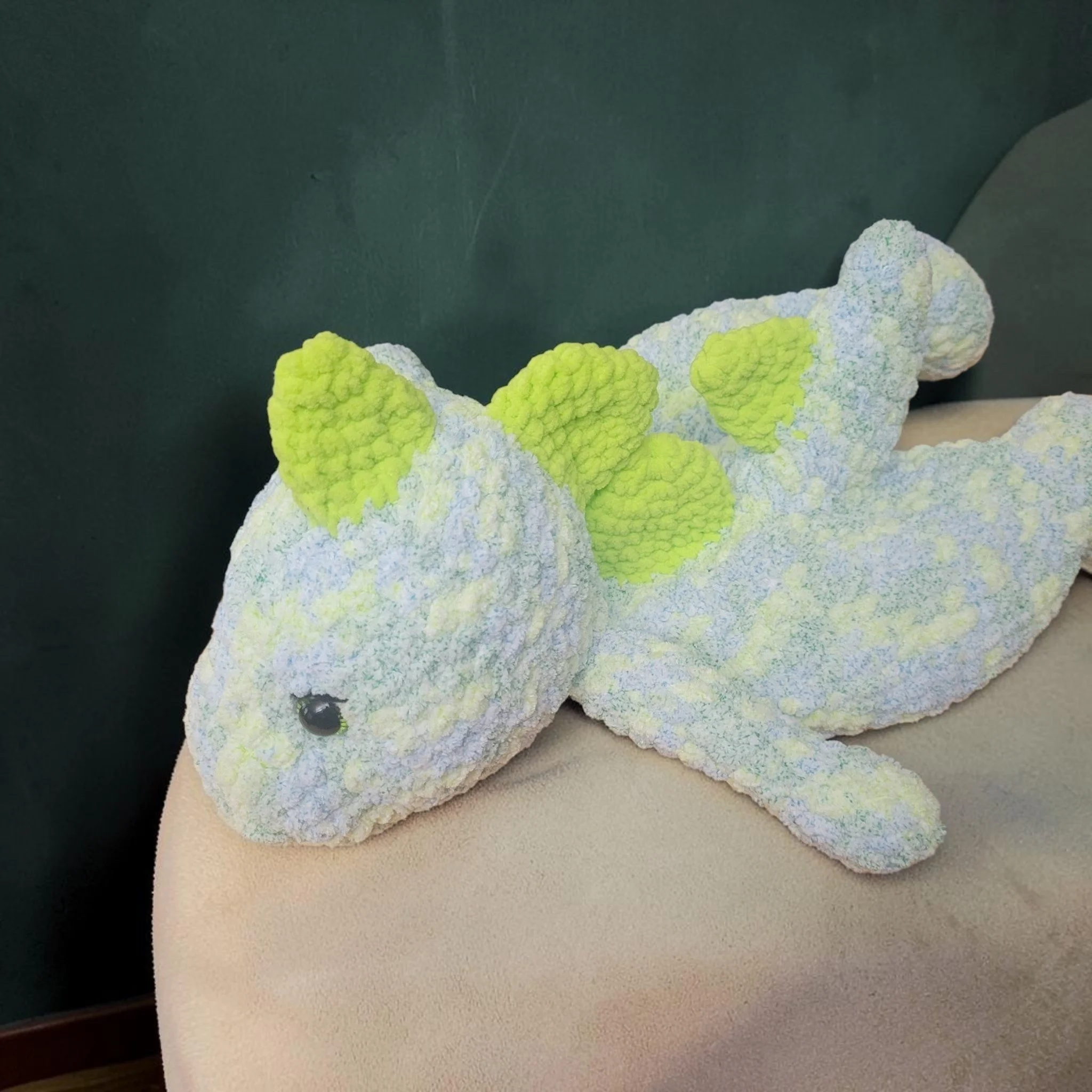 crochetdinoside.jpg