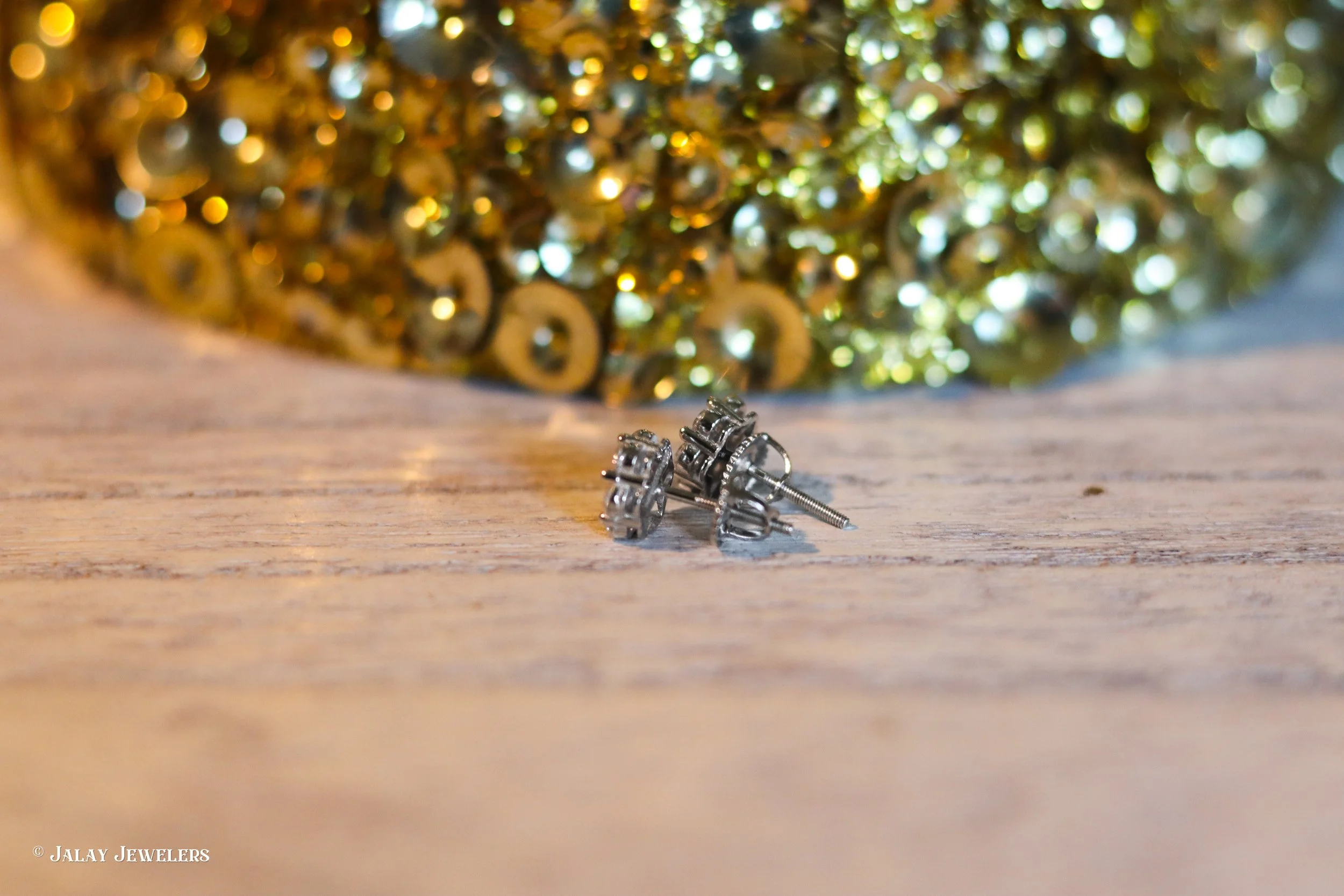 Moissanite Earrings-01.jpg