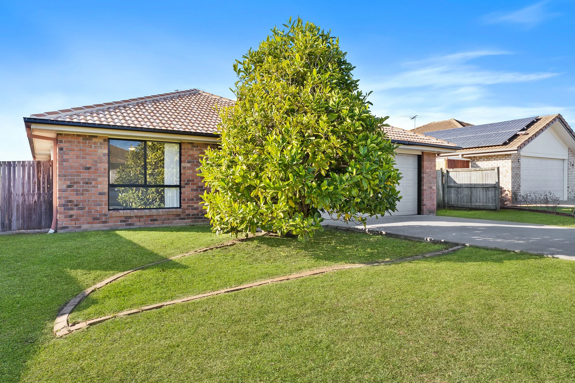 8 Kristy Court, Raceview QLD 4305 1.jpg