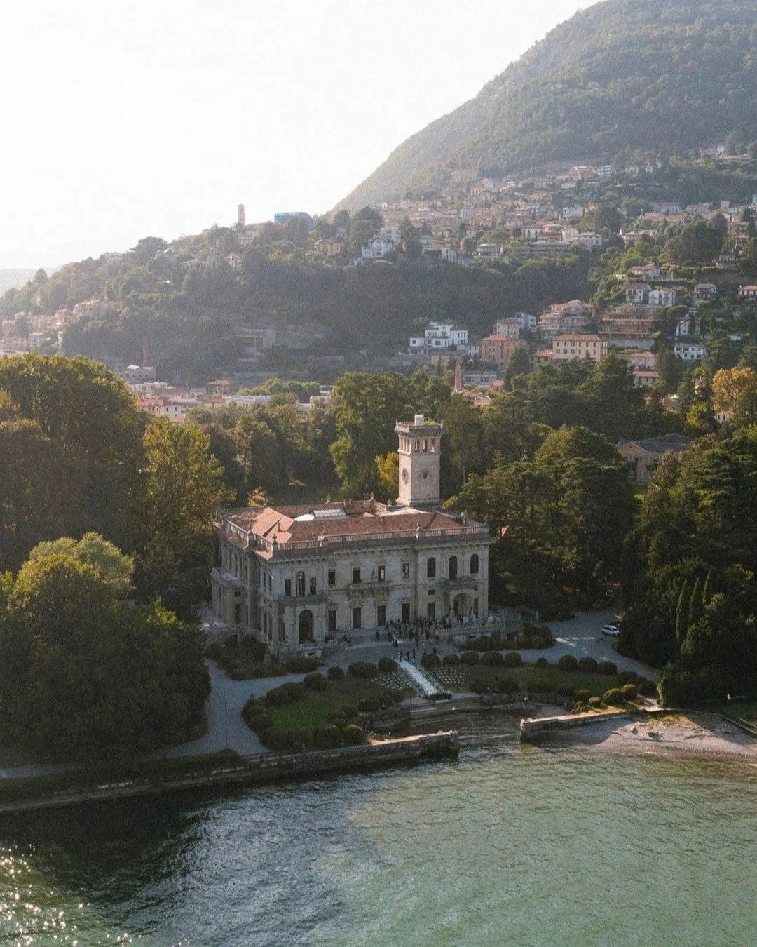 We can totally see why J&amp;T chose stunning Villa Erba as their wedding venue. As it is also forever one of our favorite Lake Como locations. The beautiful lake side view, historic walls and a breathtaking boat arrival make this Italian gem the per