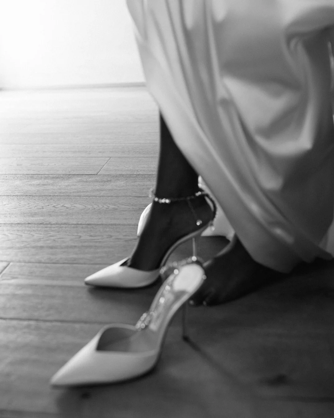 Looking back at the most elegant and emotional elopement of A&amp;J last summer in Umbria, Italy. As much as we love bringing big weddings and events to life, elopements always have a special place in out hearts. 🤍

Planning: @ido_events_
Venue: @te