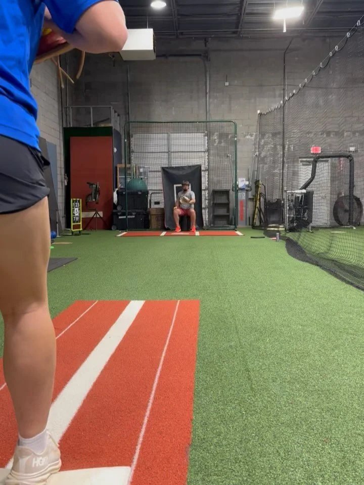 First week back to lessons after a broken finger and Brooklyn (2027 grad) is knocking the rust off her movement pitches like there was never a day missed 🔥
