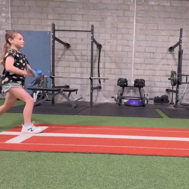 Couple of our 9u girls showing off their hard work this week getting those mechanics looking smoooooth! 😎

#tinchermade #tincherpitching #softballpitcher