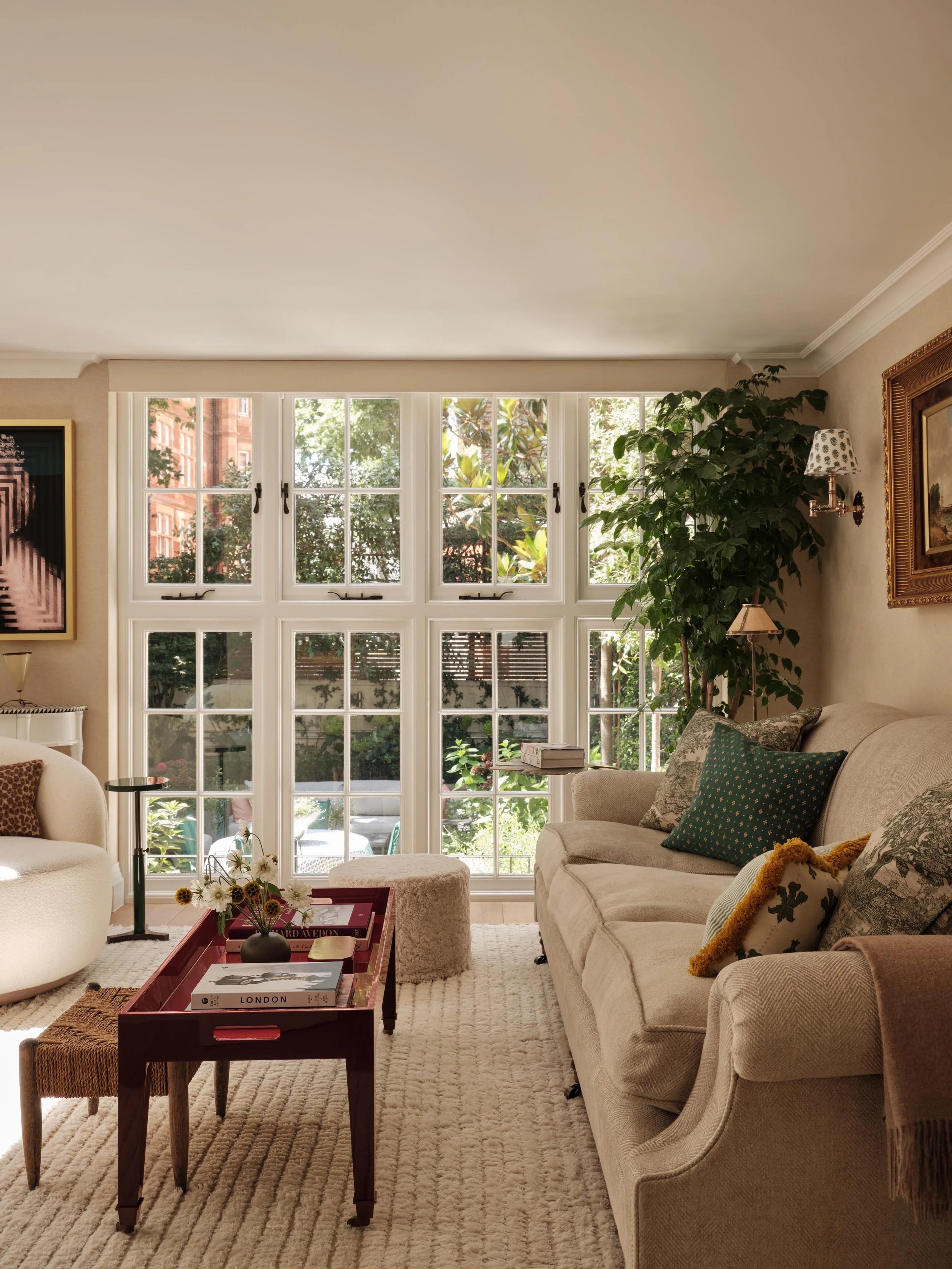 Snug Living Lounge