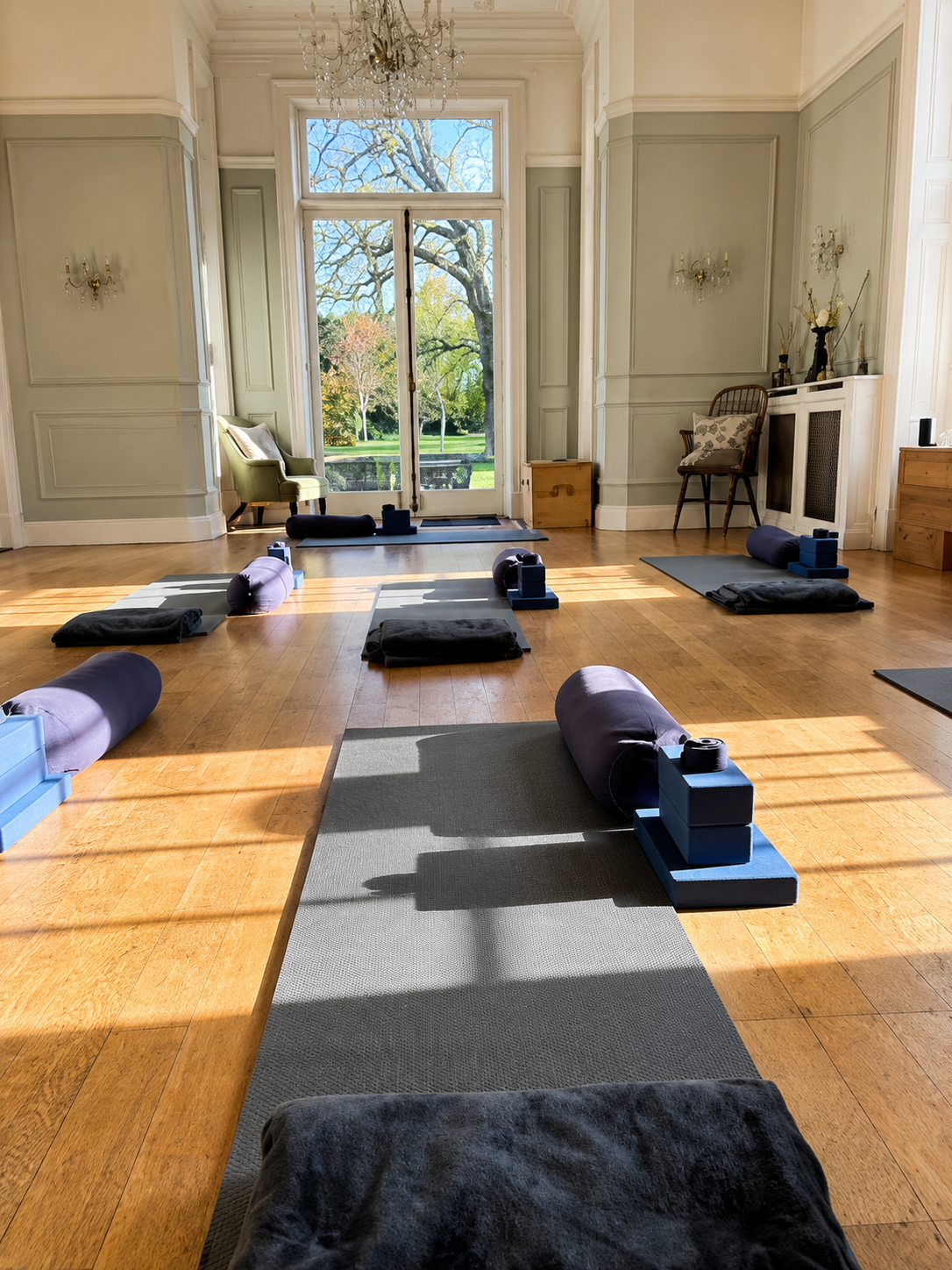 Corporate & Workplace Yoga