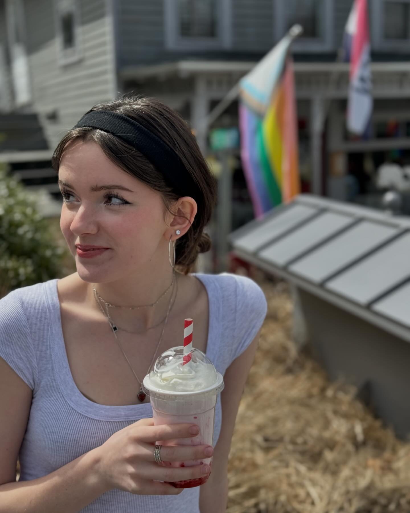 Milkshake combinations are endless! Build your own or choose from our menu:

🍓STRAWBERRY
🍵STRAWBERRY MATCHA
🍮COFFEE-CARAMEL
☕️COLD BREW
🍪COOKIES N CREAM
🥜PEANUT BUTTER CHOCOLATE