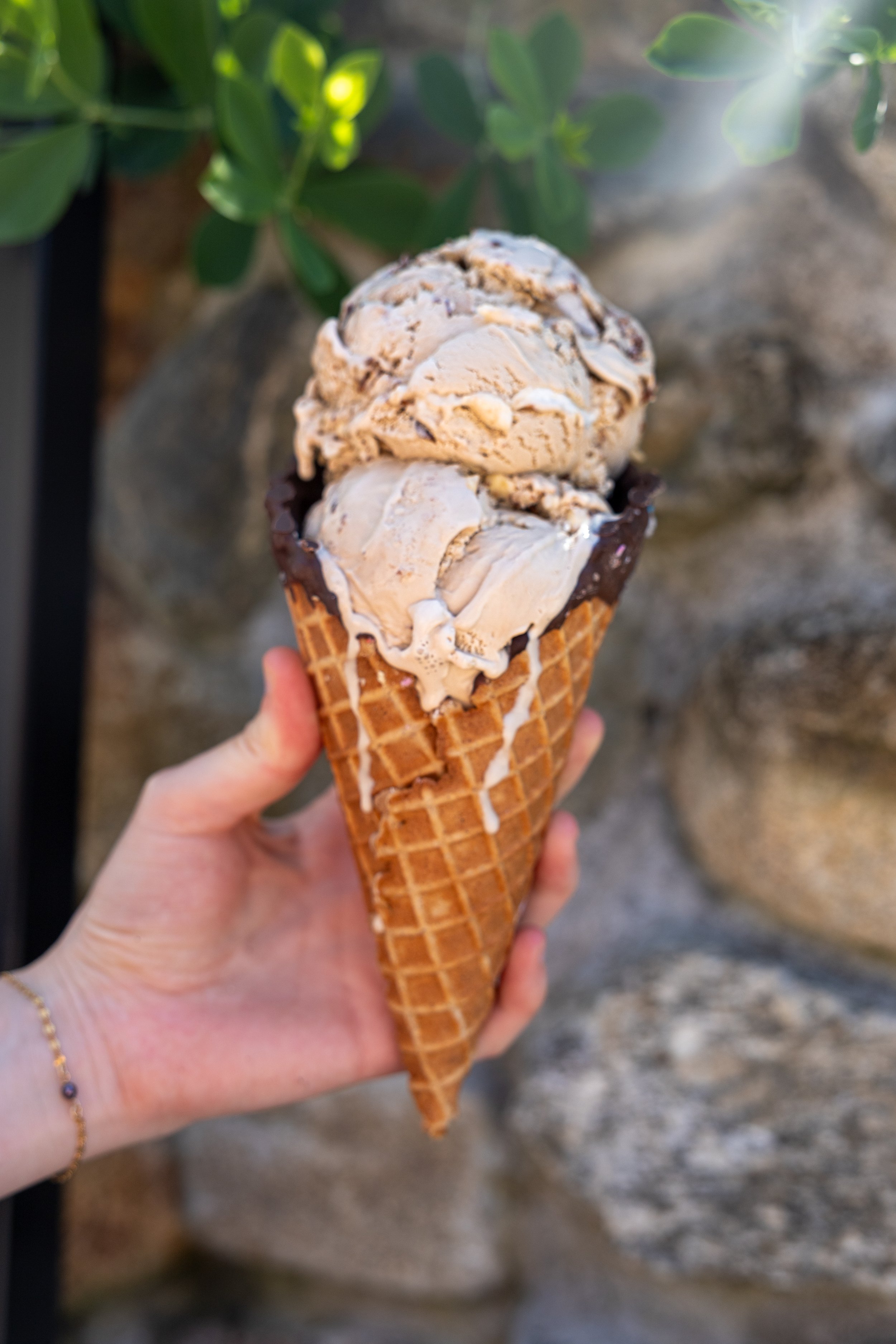 HAZELNUT ROCKY ROAD