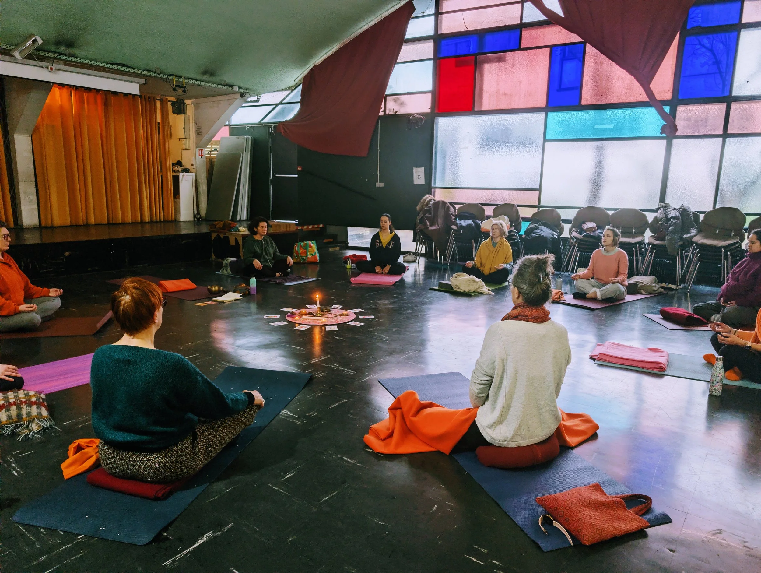 Cours réguliers Yoga Paris 18