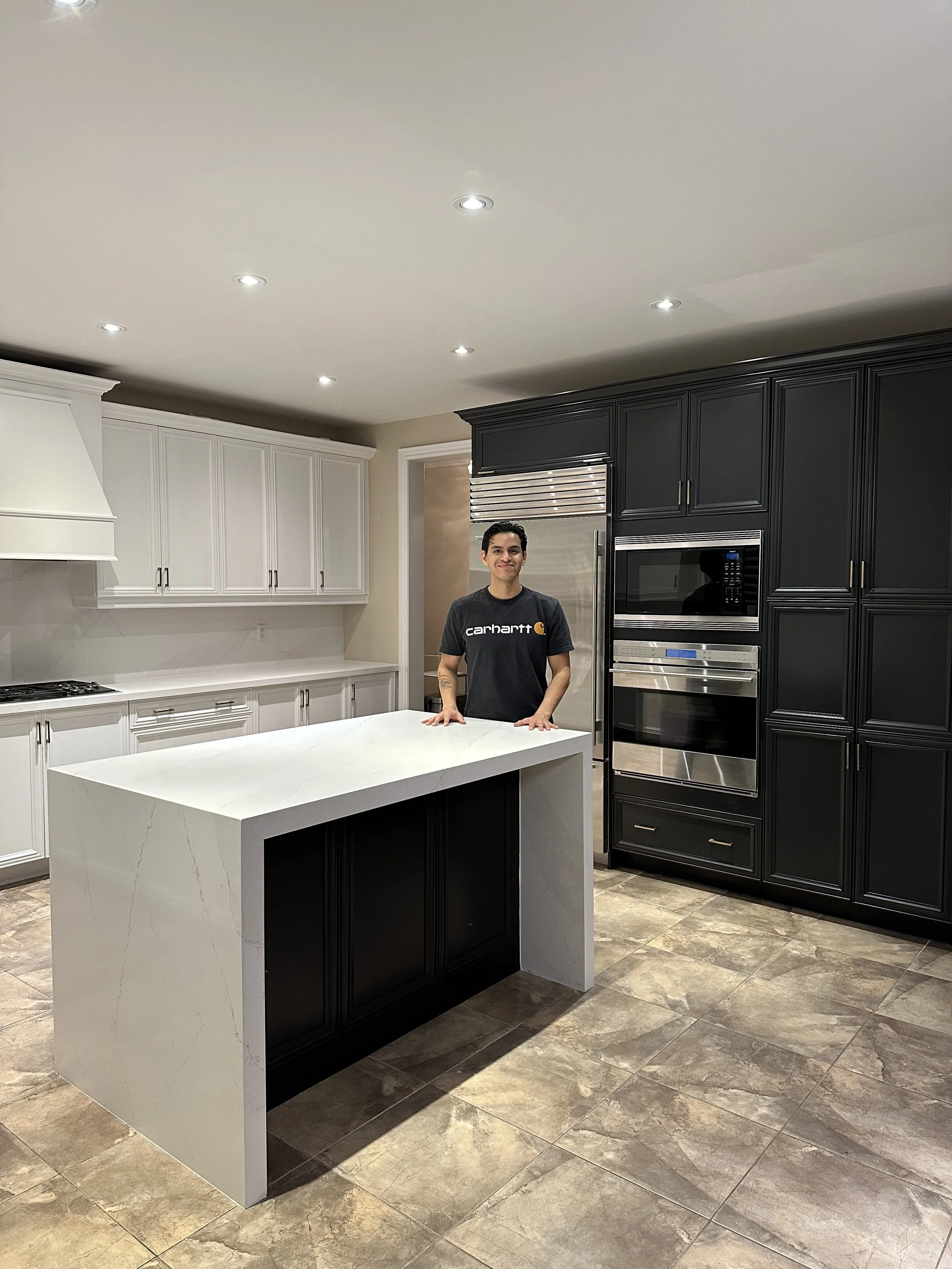 black kitchen cabinets
