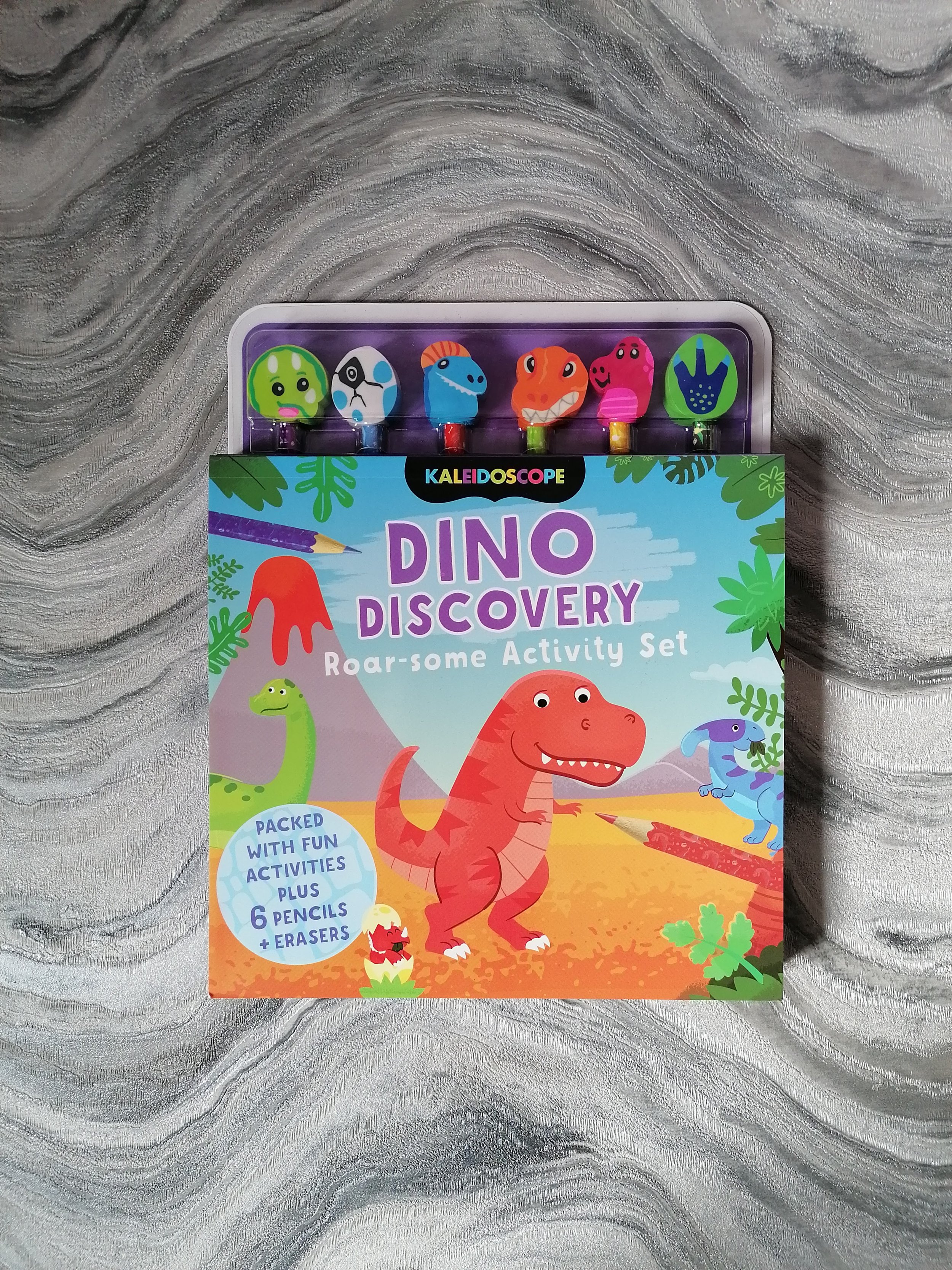 Dino Discovery Roarsome Activity Set