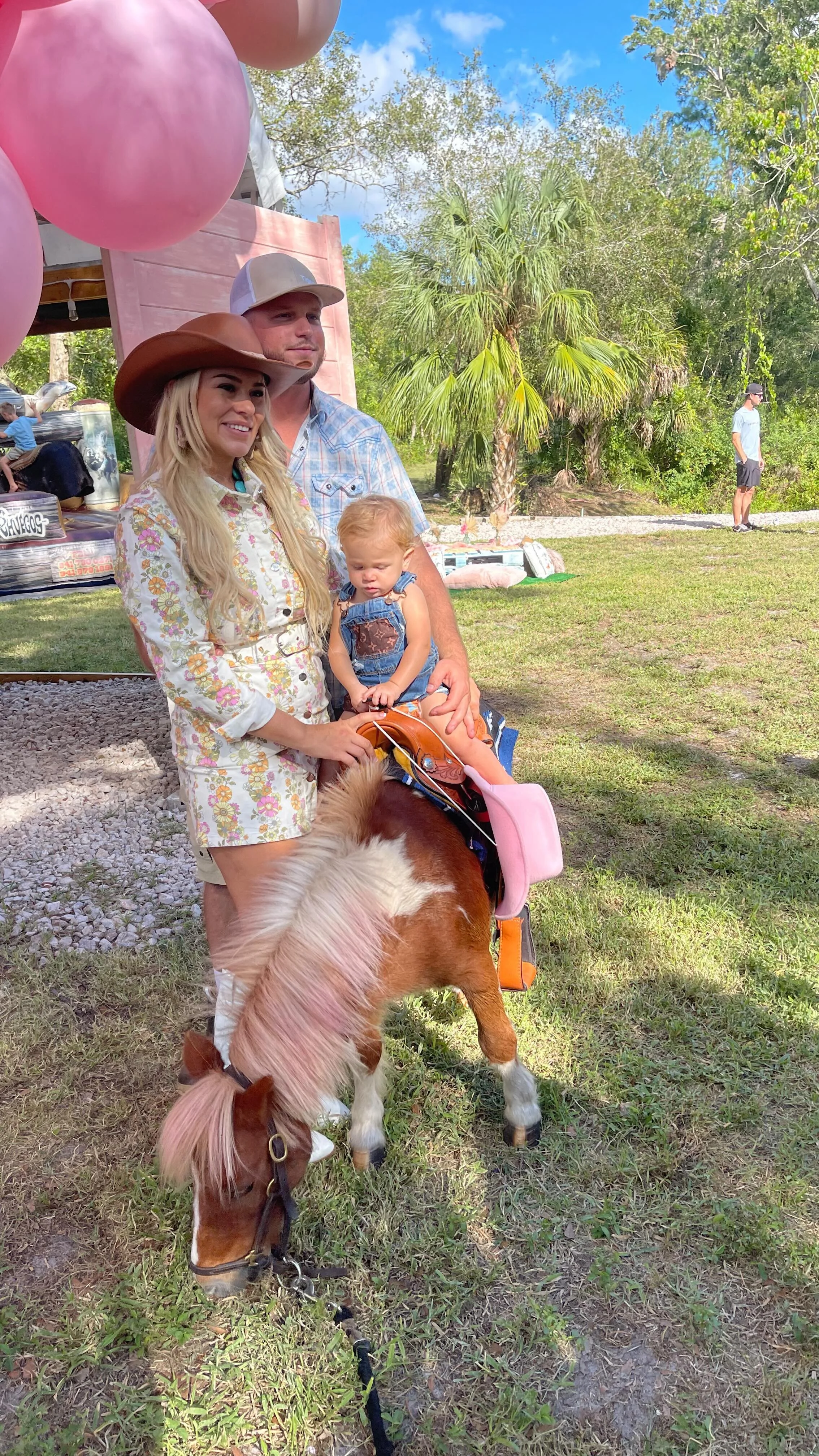 Happy Hooves Mobile Petite Ranch