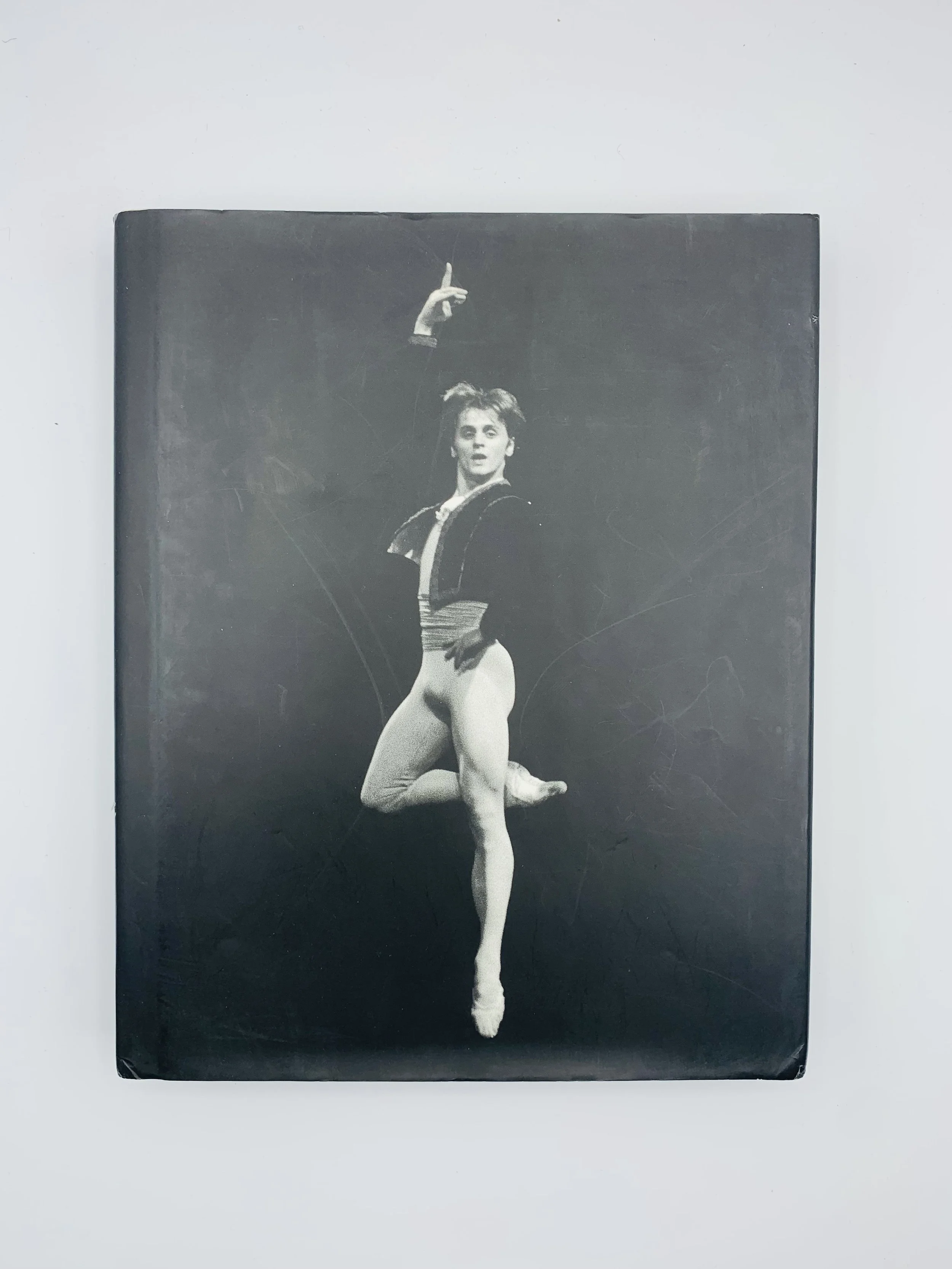 Baryshnikov_BlackWhite_cover.jpg
