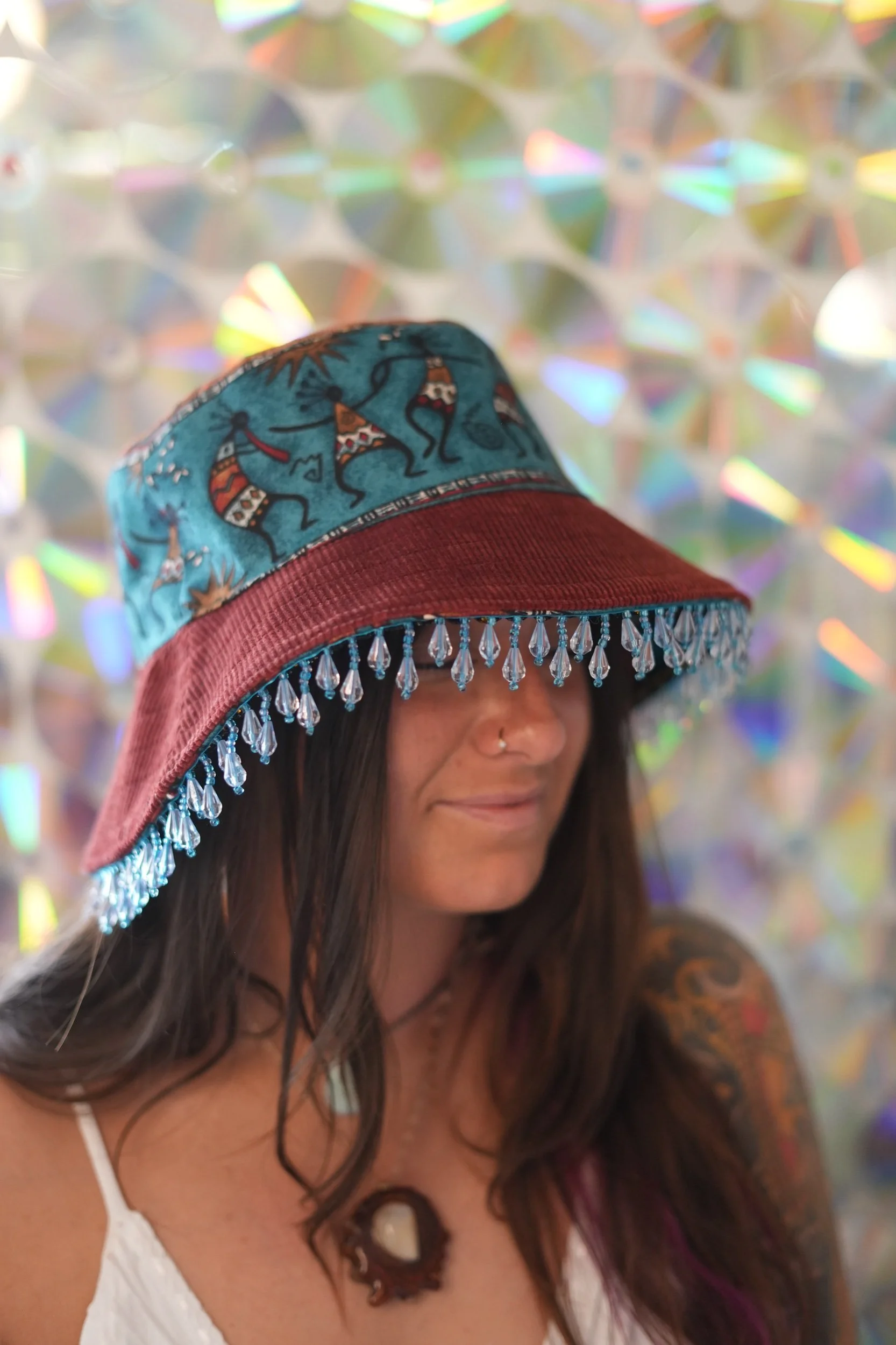 urth wisdom - reversible bucket hat