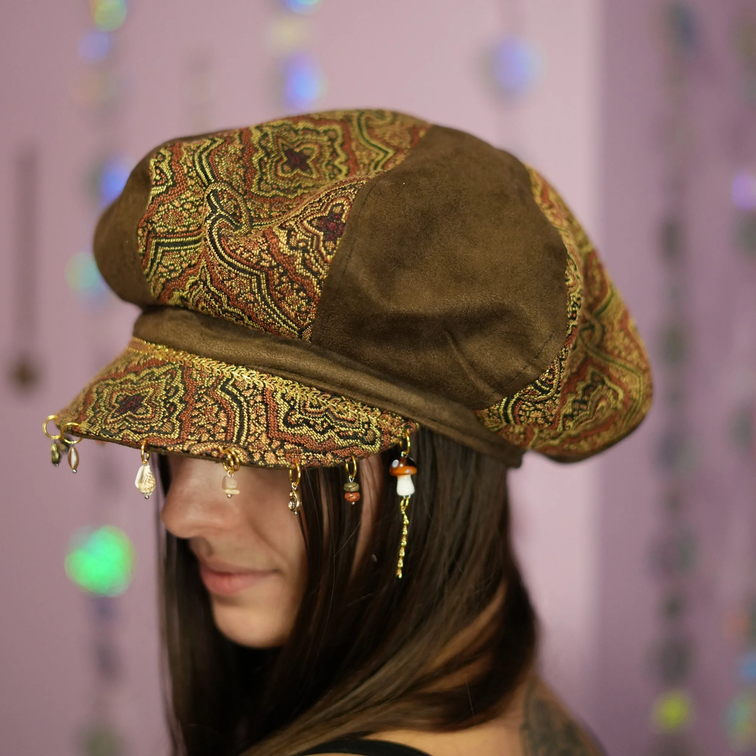 sus-newsie-caps2-model-27.jpg