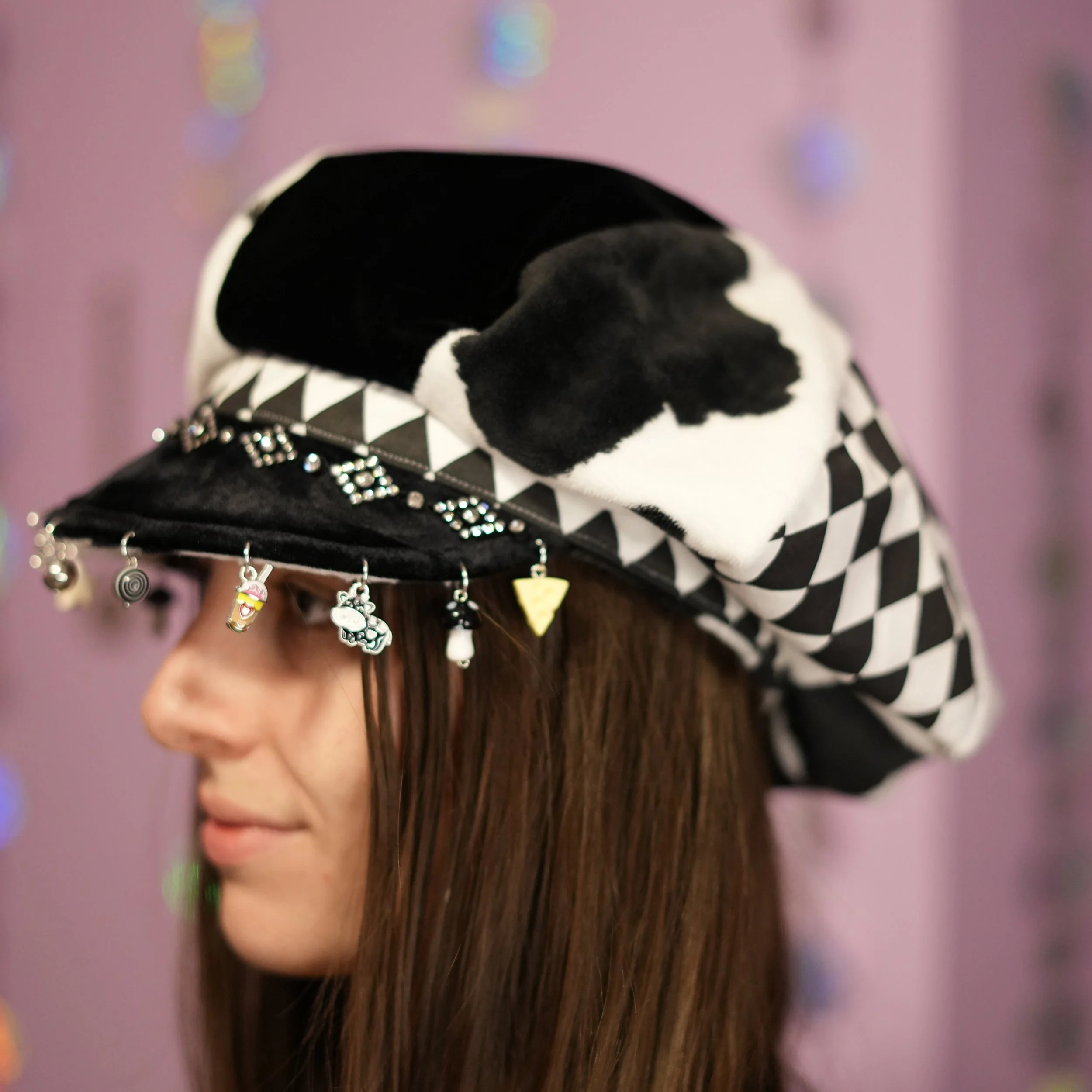 sus-newsie-caps2-model-33.jpg