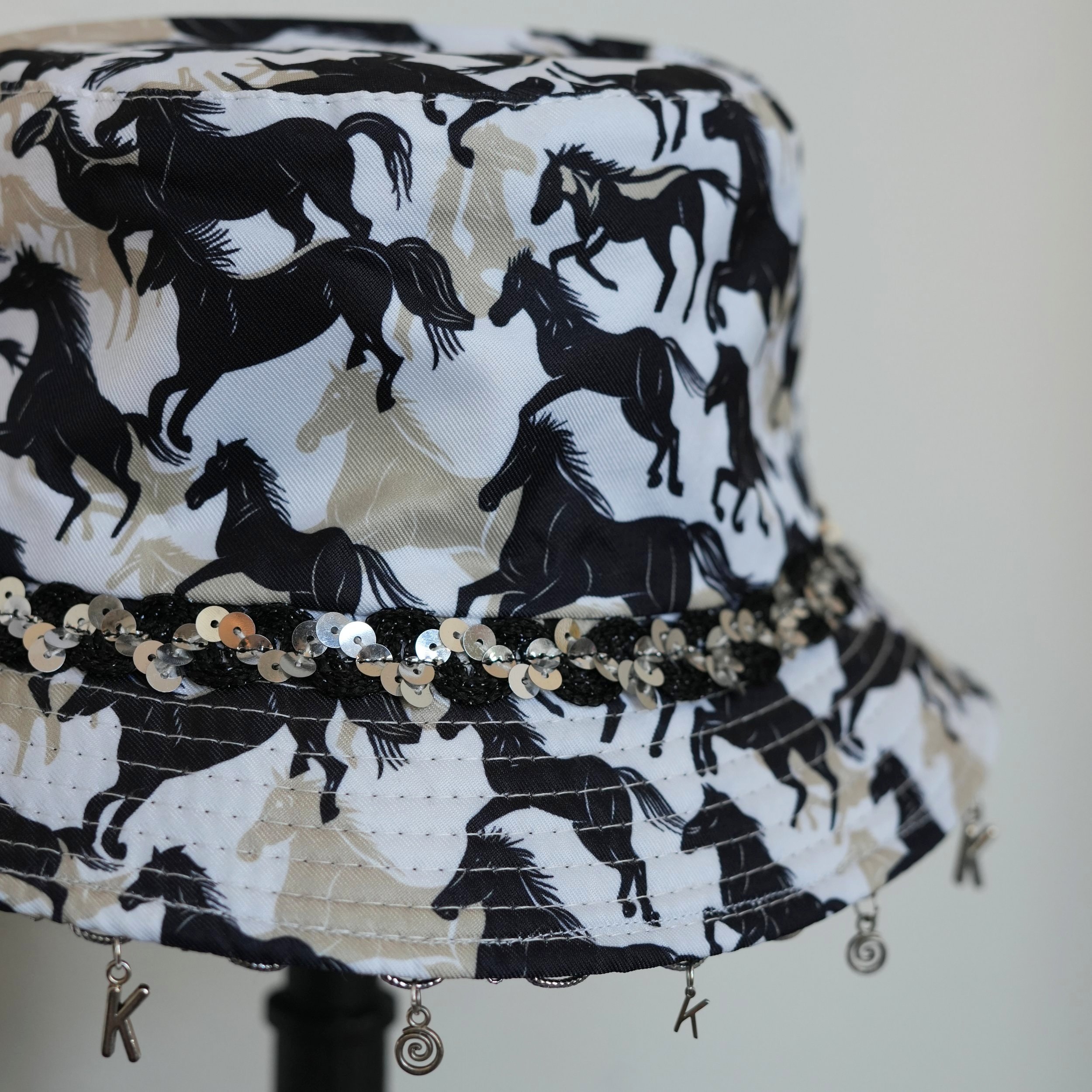 buket+hats_4-11-164.jpg