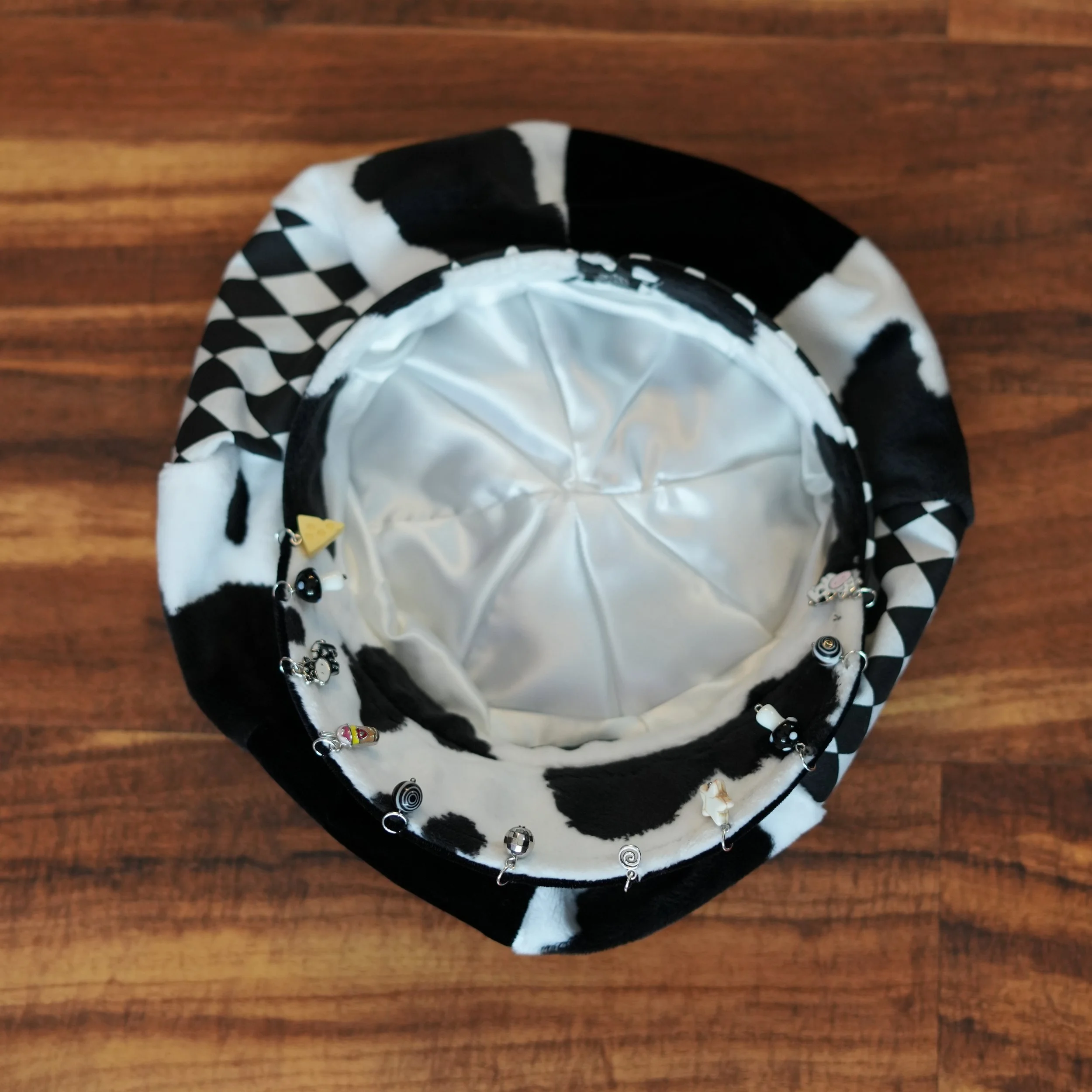 sus-newsie-caps2-product-1x1-127.jpg