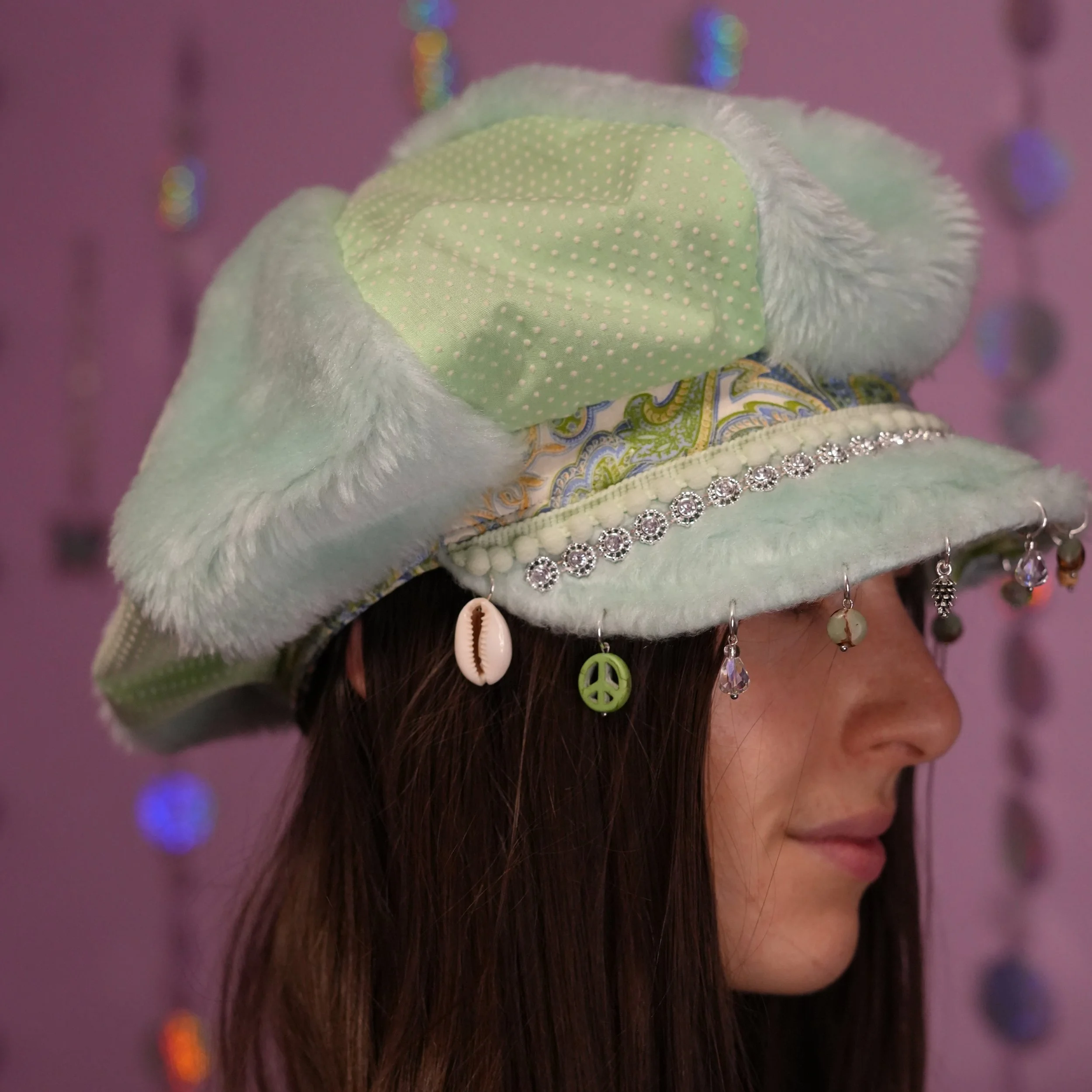sus-newsie-caps2-model-10.jpg