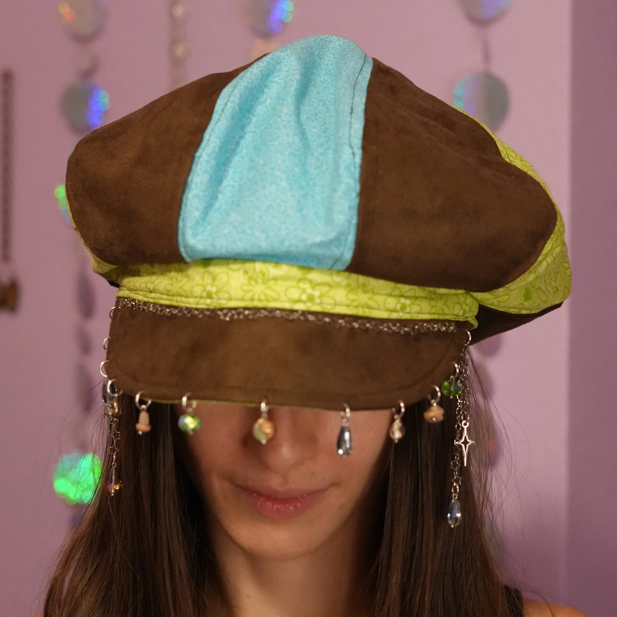 sus-newsie-caps2-model-42.jpg