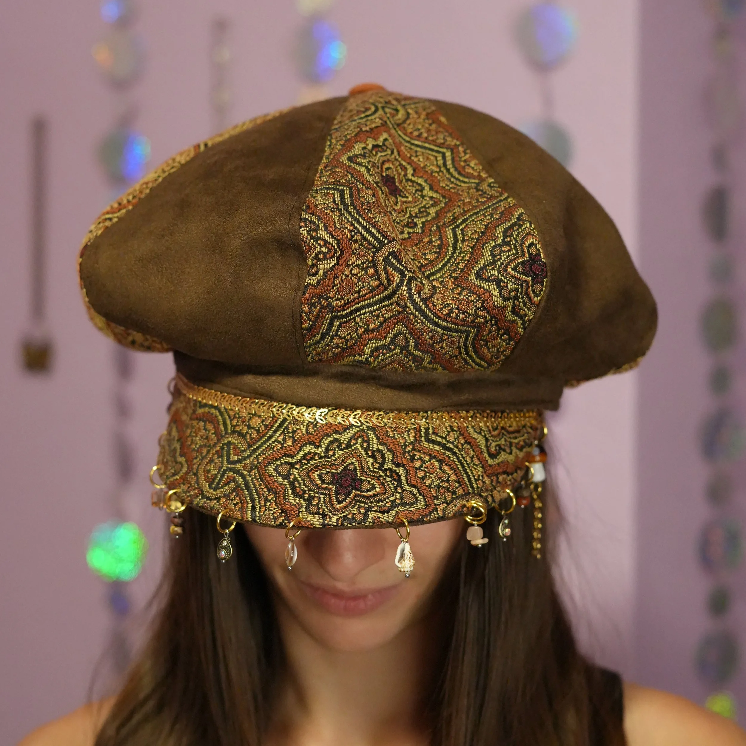 sus-newsie-caps2-model-24.jpg