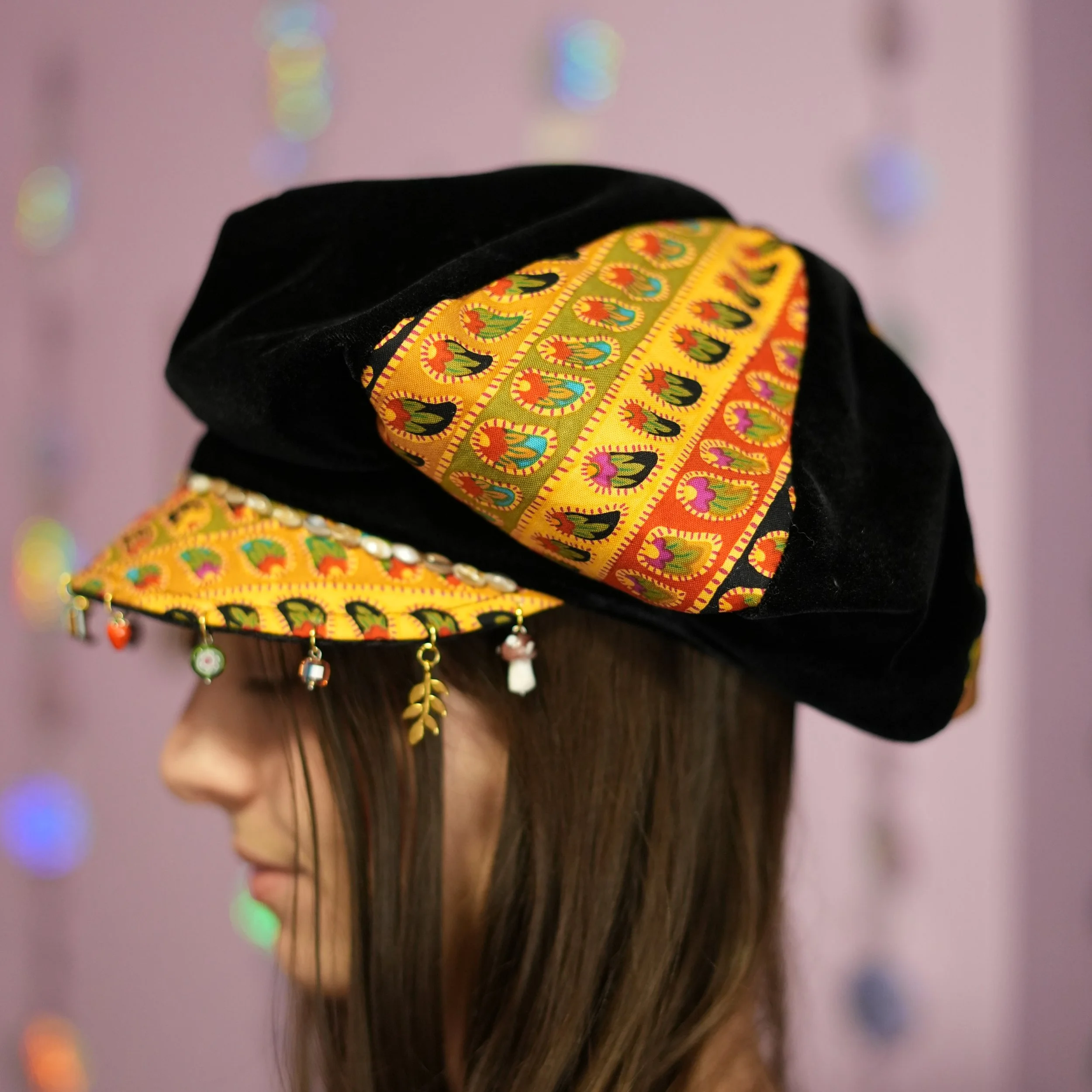 sus-newsie-caps2-model-07.jpg