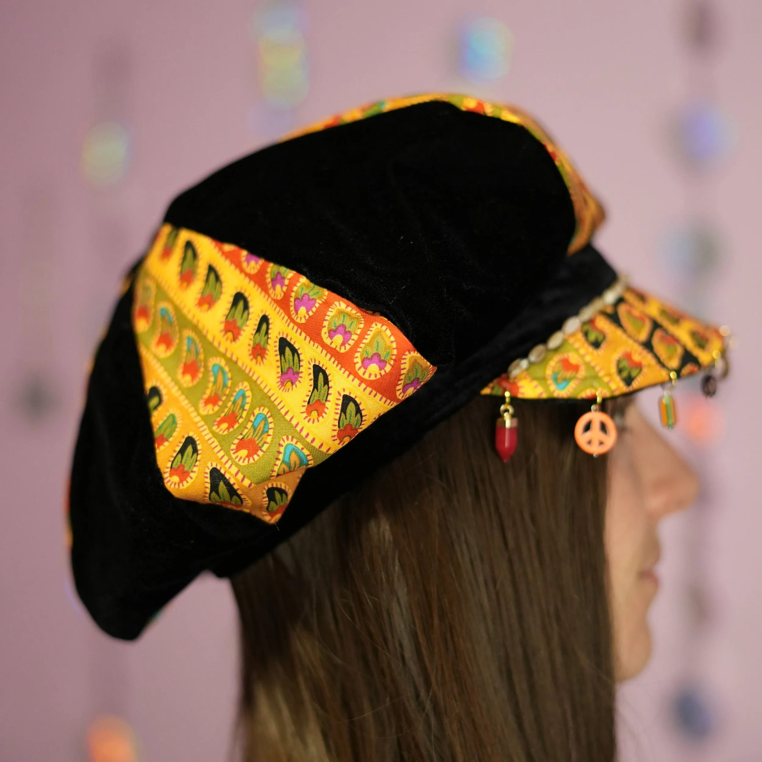 sus-newsie-caps2-model-06.jpg