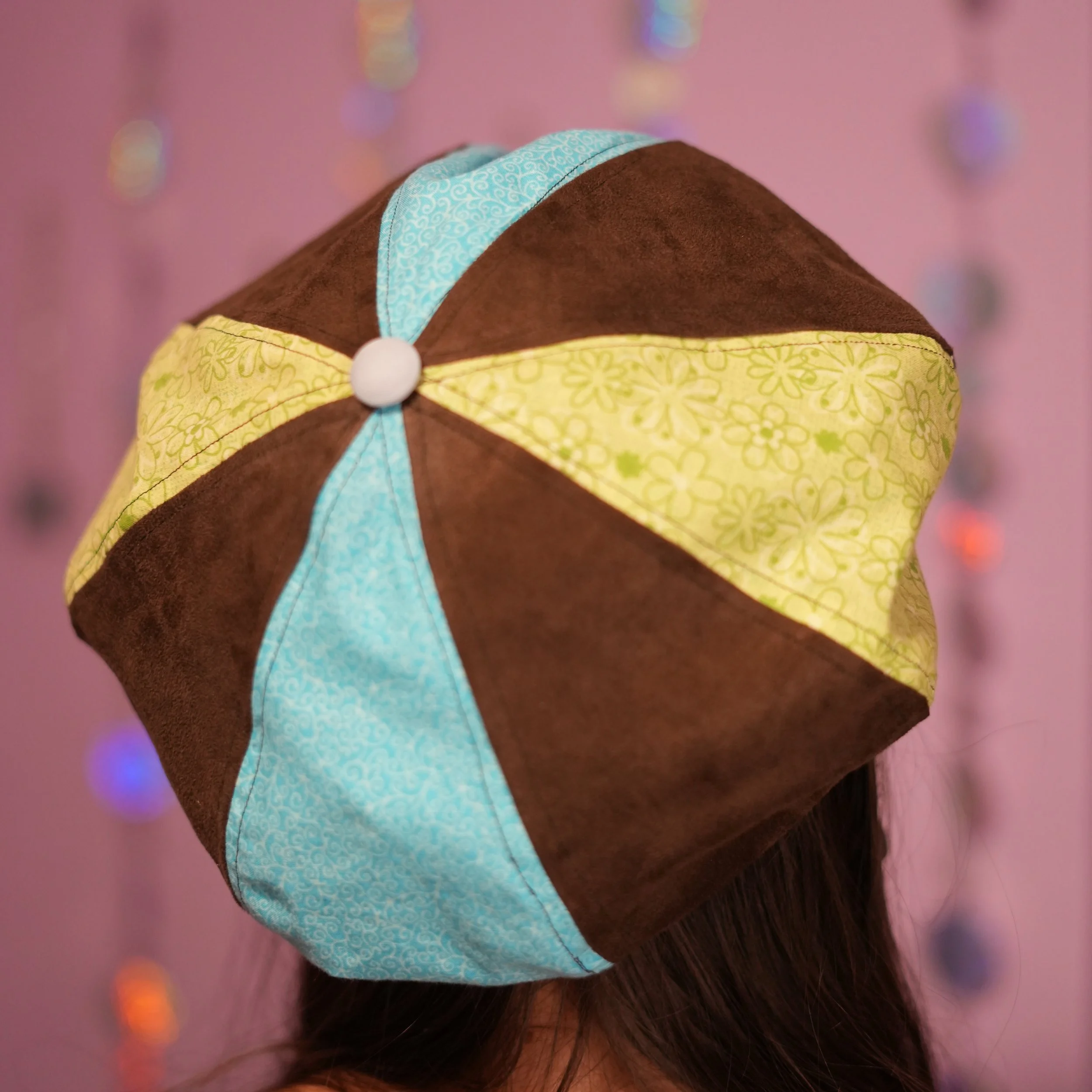 sus-newsie-caps2-model-39.jpg