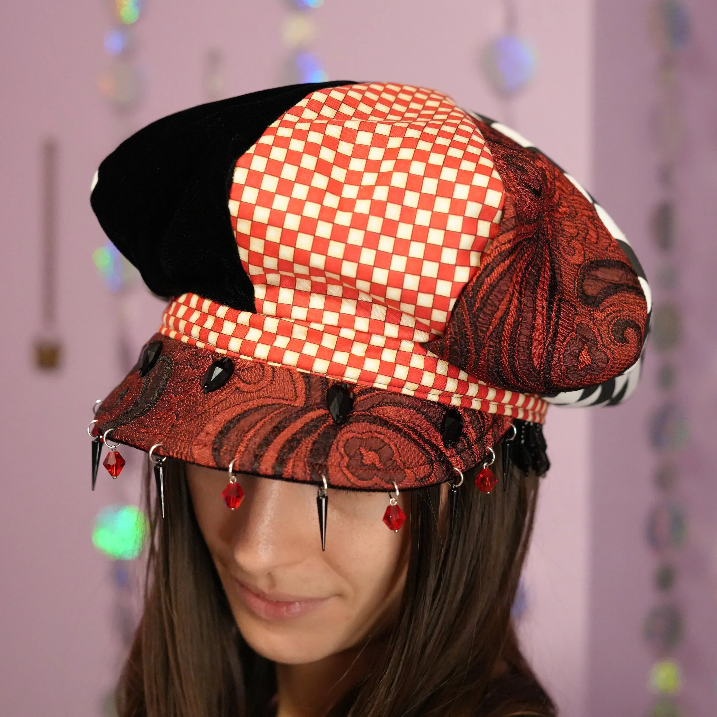 sus-newsie-caps2-model-19.jpg