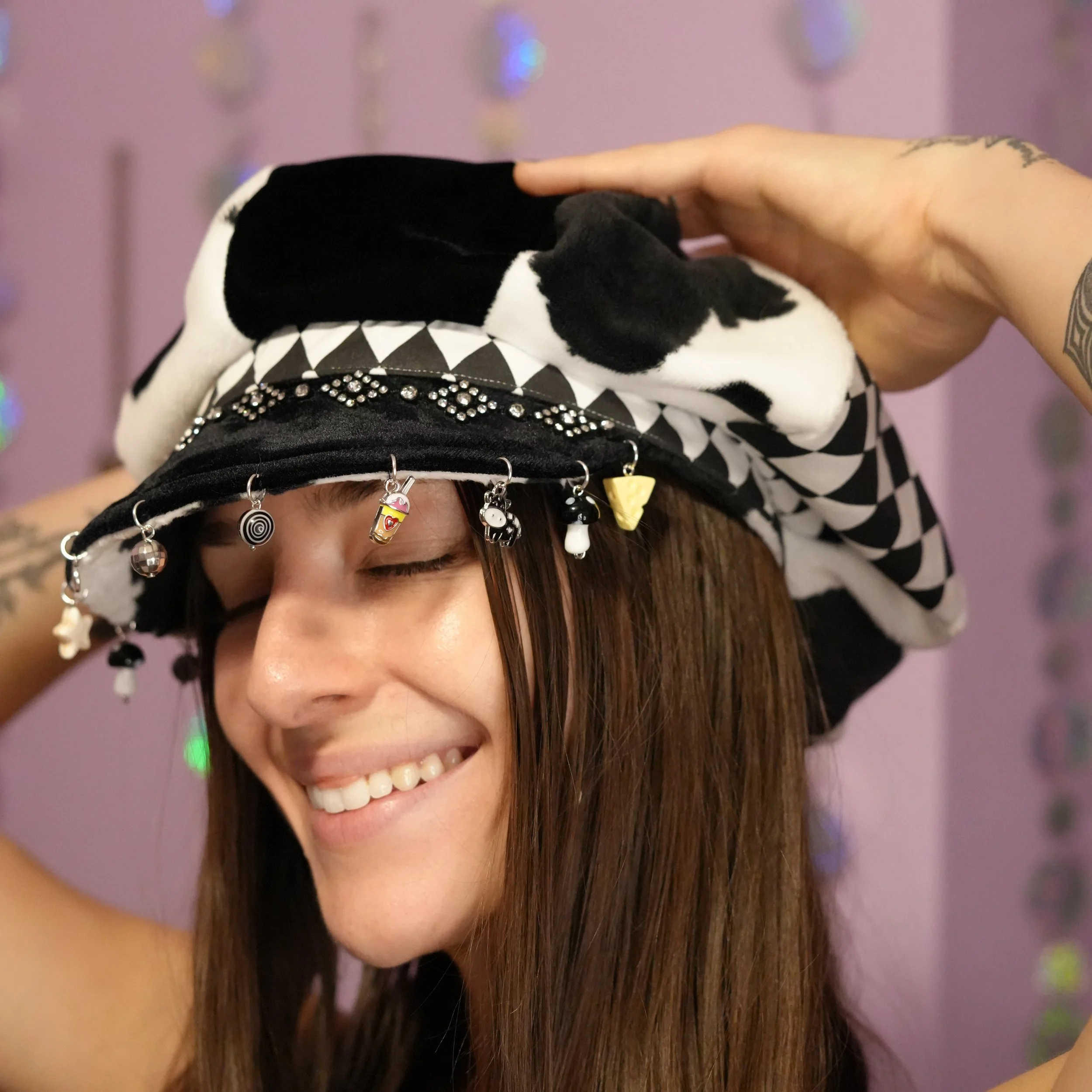 sus-newsie-caps2-model-35.jpg