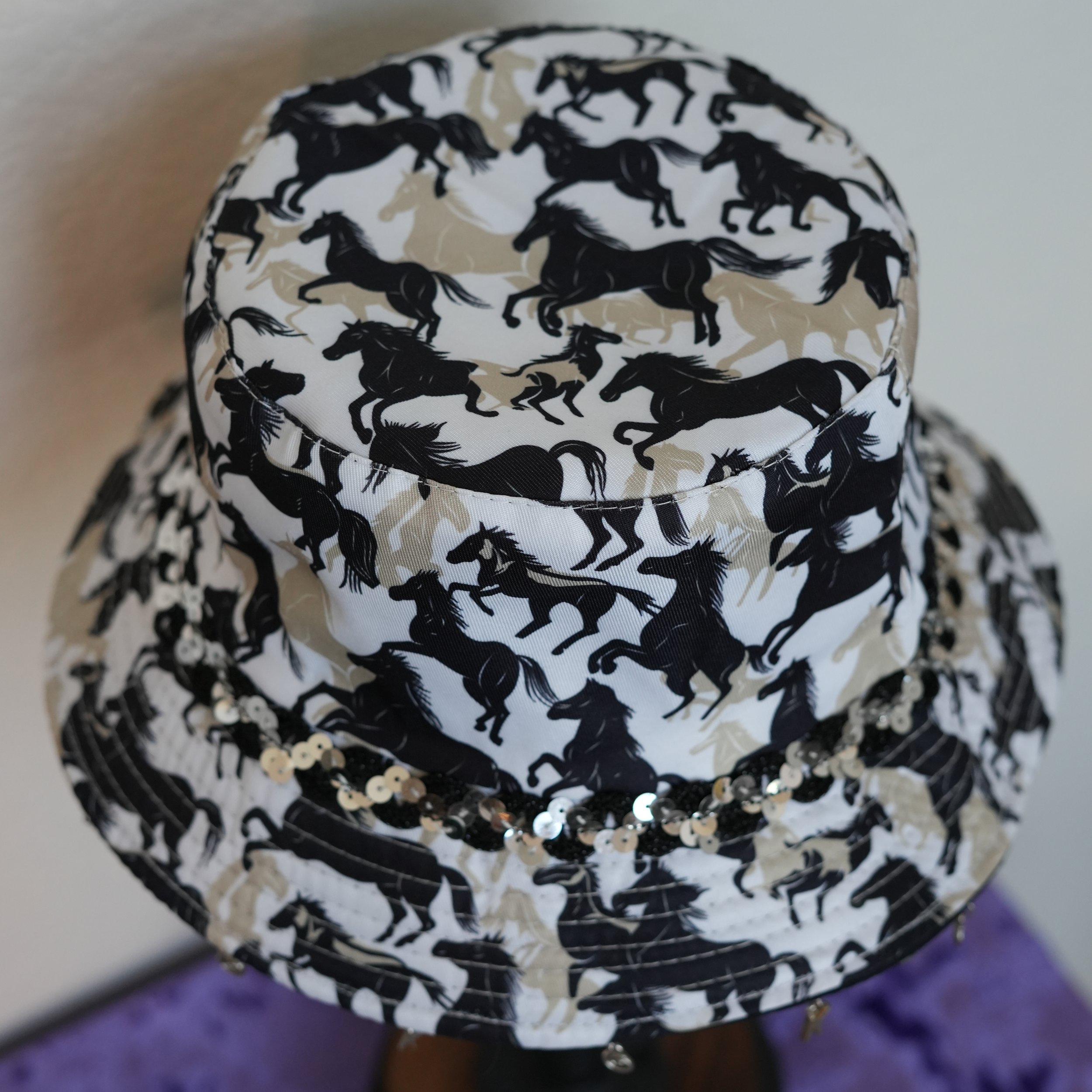buket hats_4-11-165.jpg