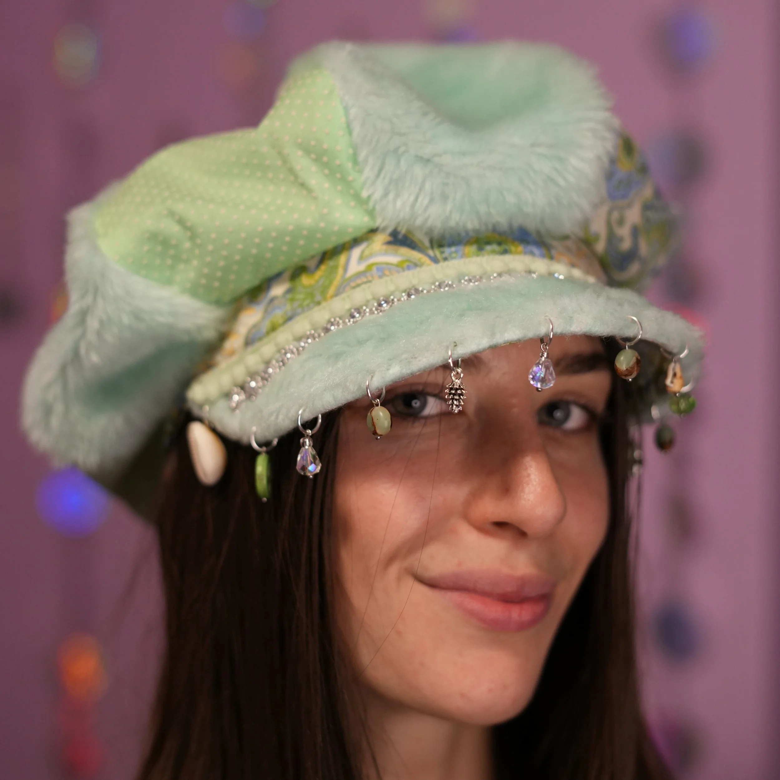 sus-newsie-caps2-model-13.jpg