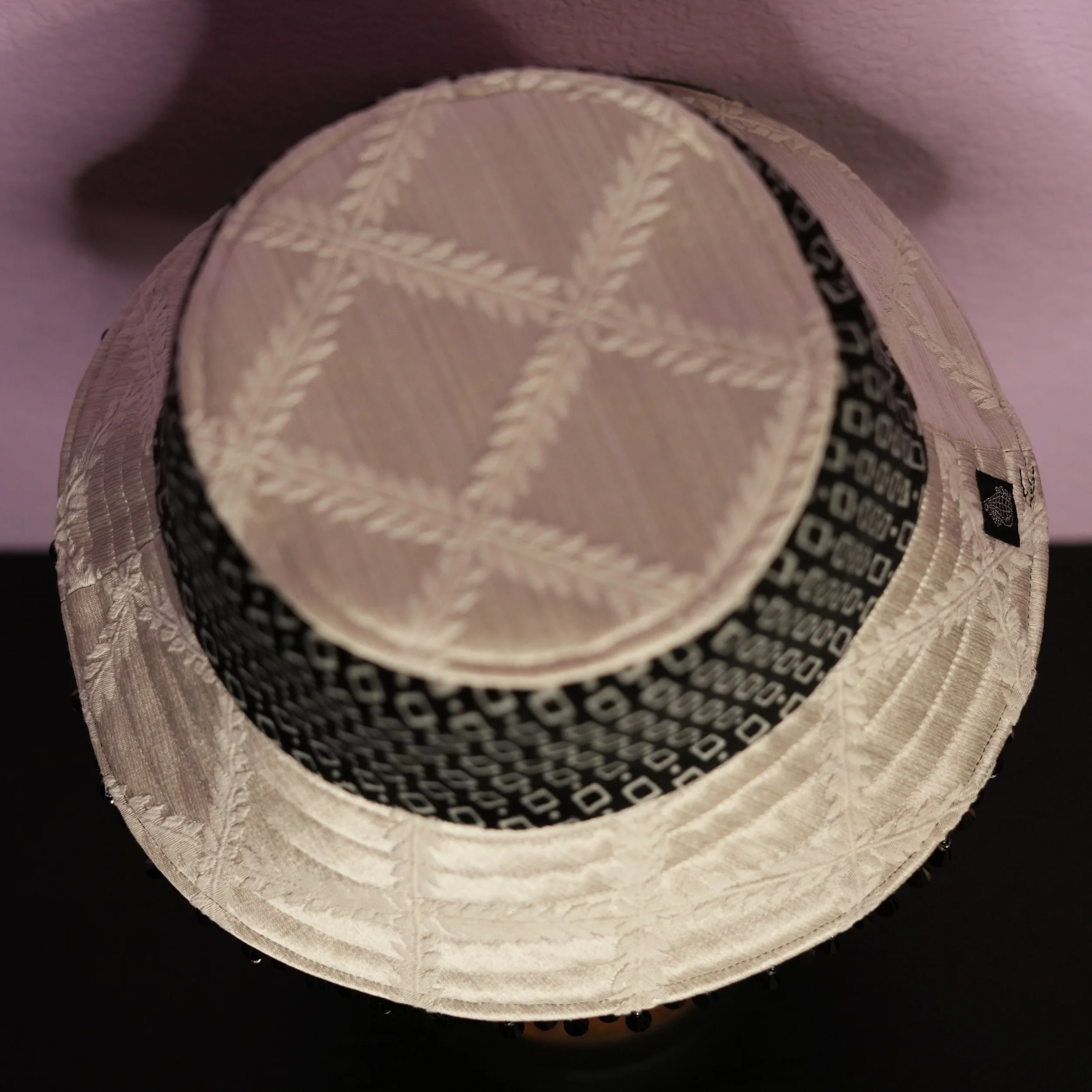 sus-newsie-caps2-product-1x1-090.jpg