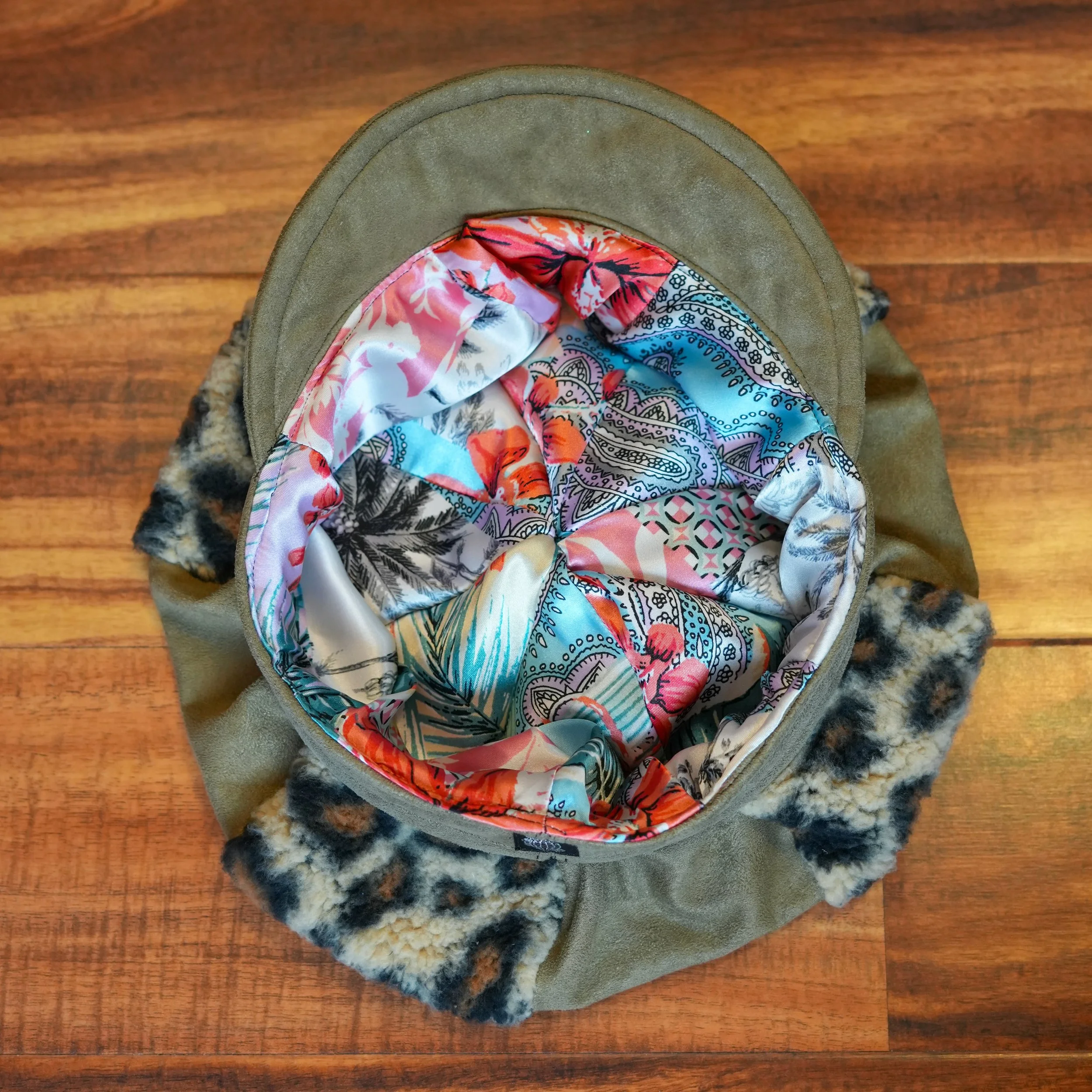 sus-newsie-caps-SQUARE-59.jpg