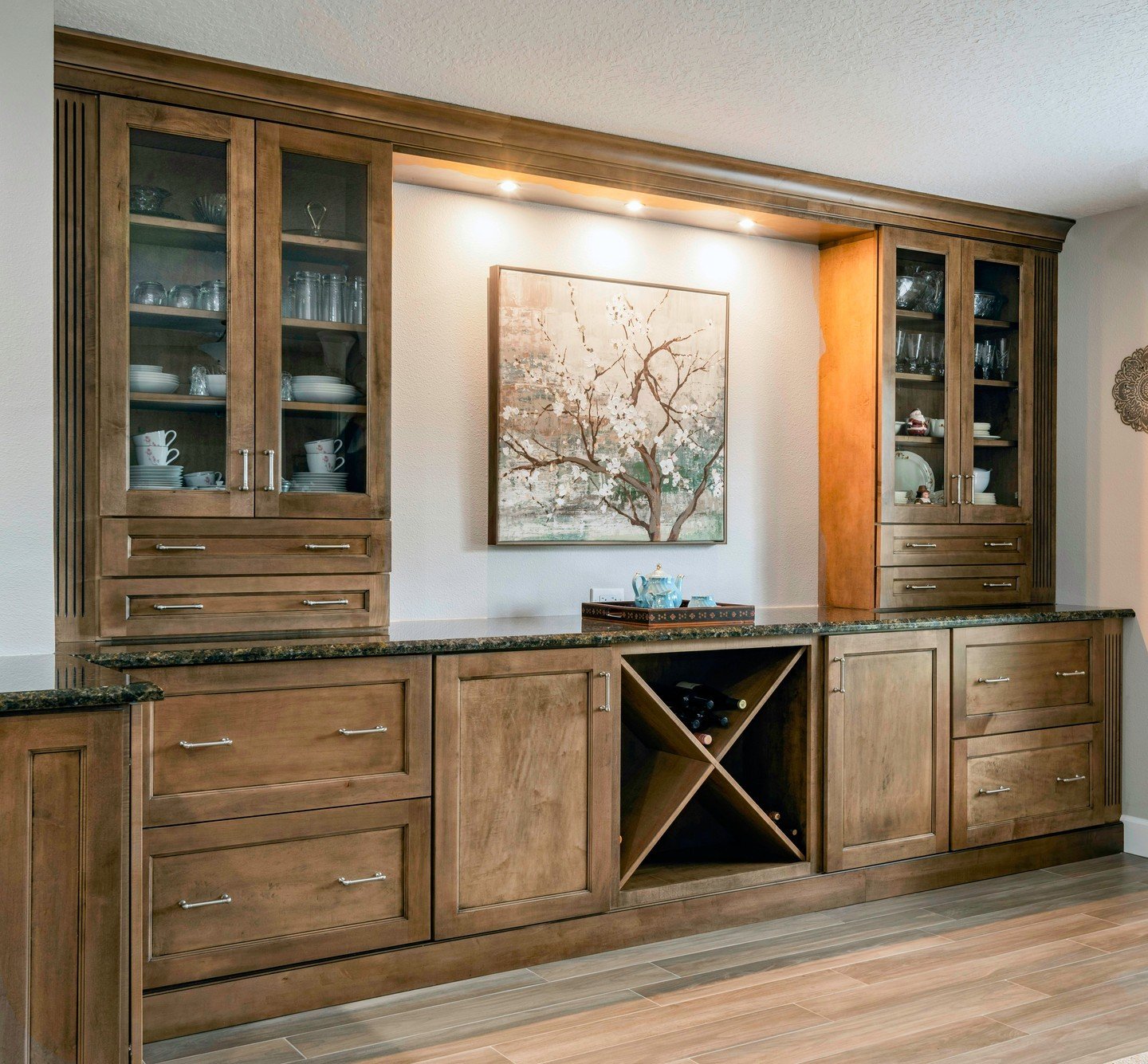 Looking for dining room storage inspiration? Look no further! This remodel is packed with smart solutions for keeping your space organized. ✨ 

#TheHomestylesGroup #DiningRoomStorage #KitchenStorage #HomeStyling