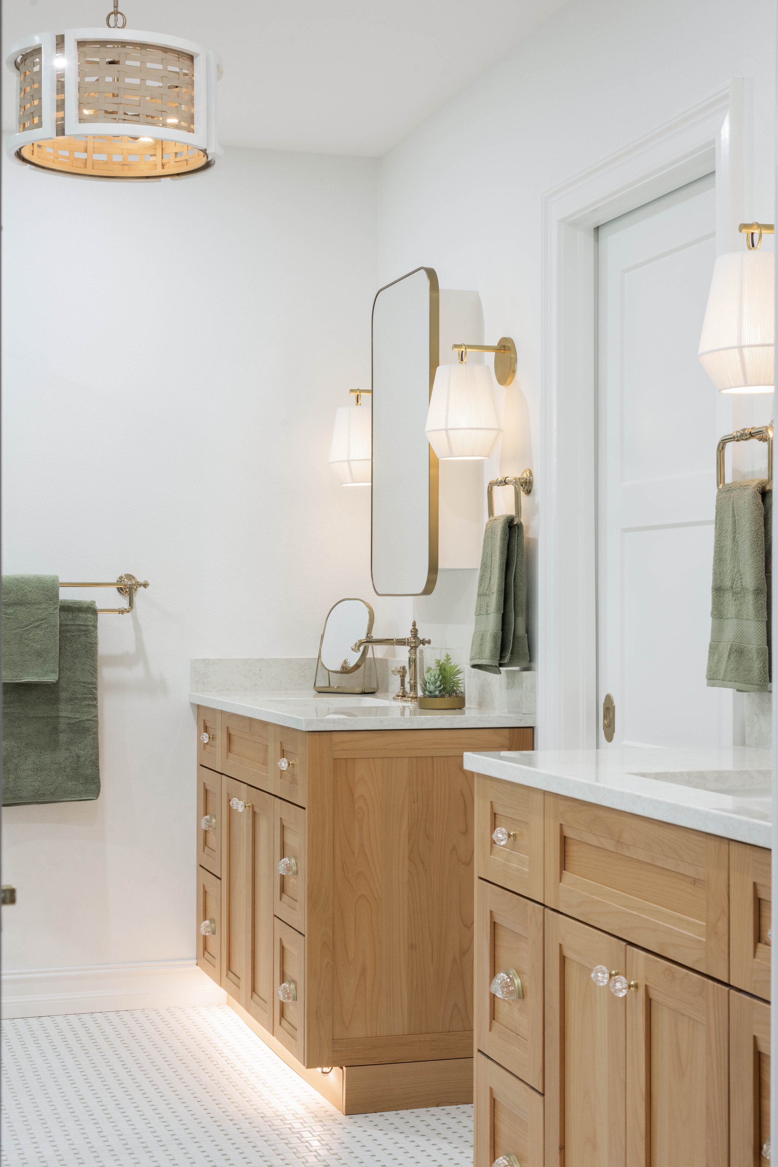Homestyles Group 32.jpg