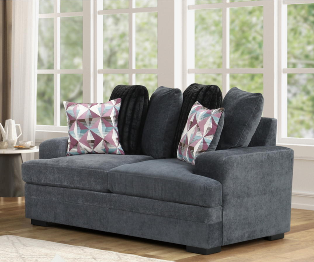 UFD_Jess_DG_LoveSeat.png