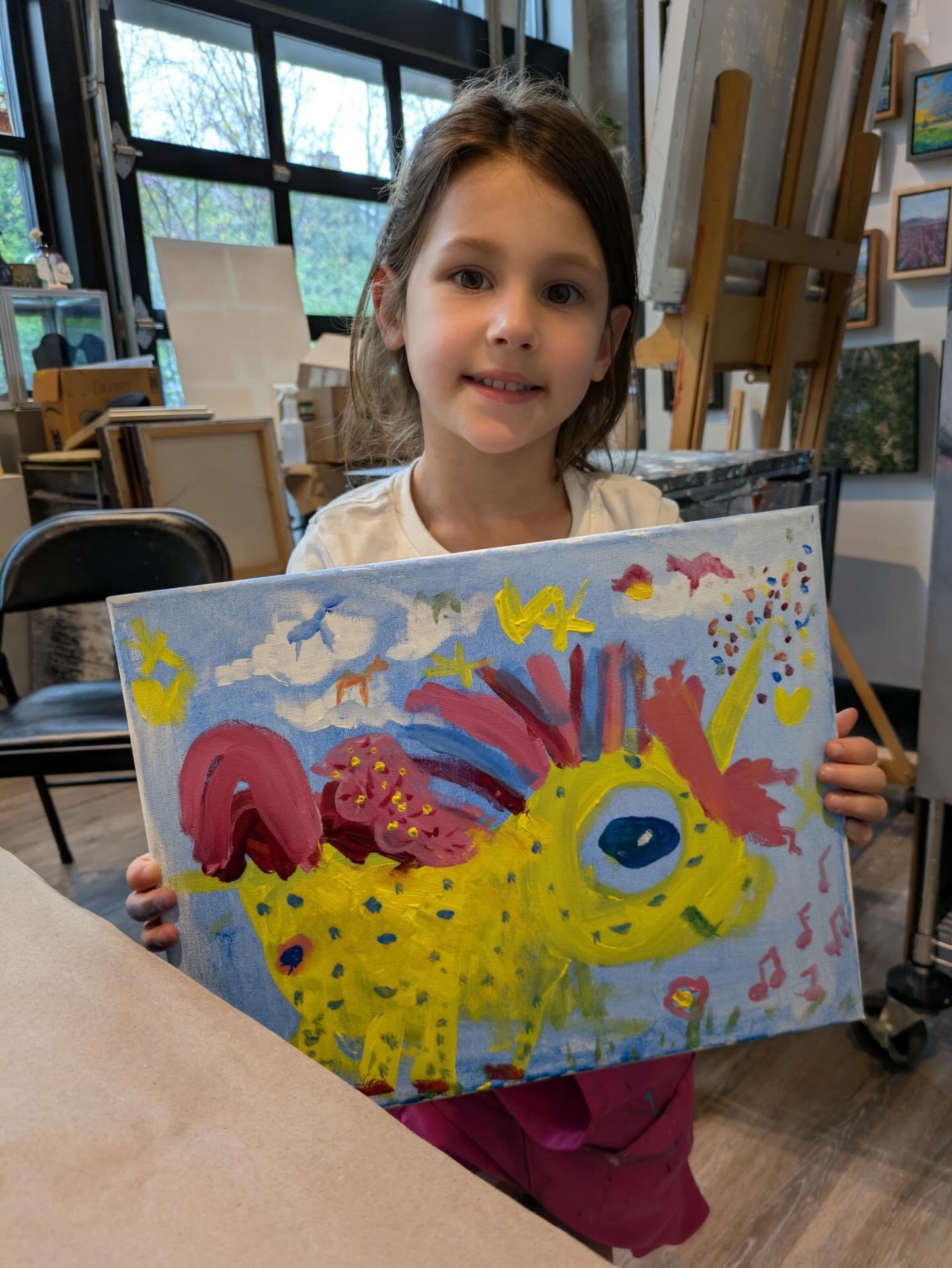 One-on-one acrylic private session where creativity meets magic 🦄🌙
Today&rsquo;s masterpiece: a dreamy magic creature brought to life with color, texture, and a whole lot of imagination.