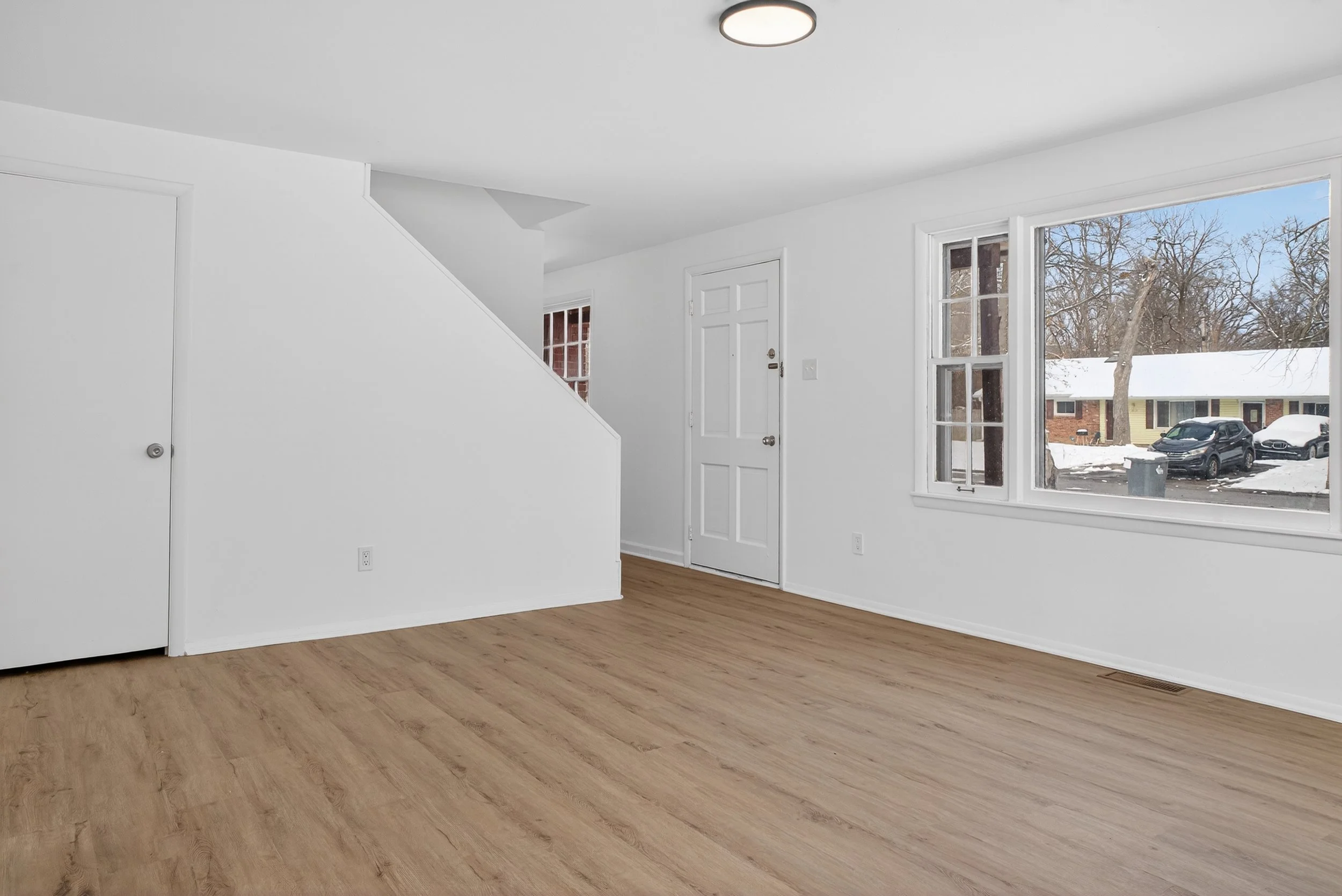 HDR window pulls and crisp lighting. Indianapolis Indiana real estate photography