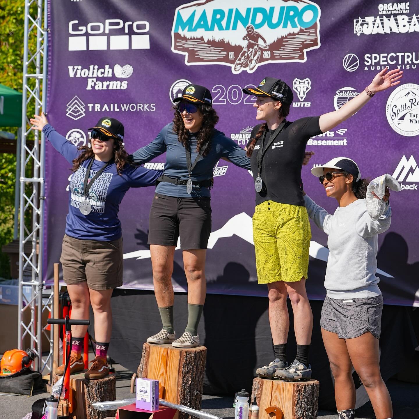 Relive some race day podium shots 🙌🚀

Extra shoutout to our partner @tommybreeze for hooking up the winners with custom hats, a Marinduro tradition 🔥🧢