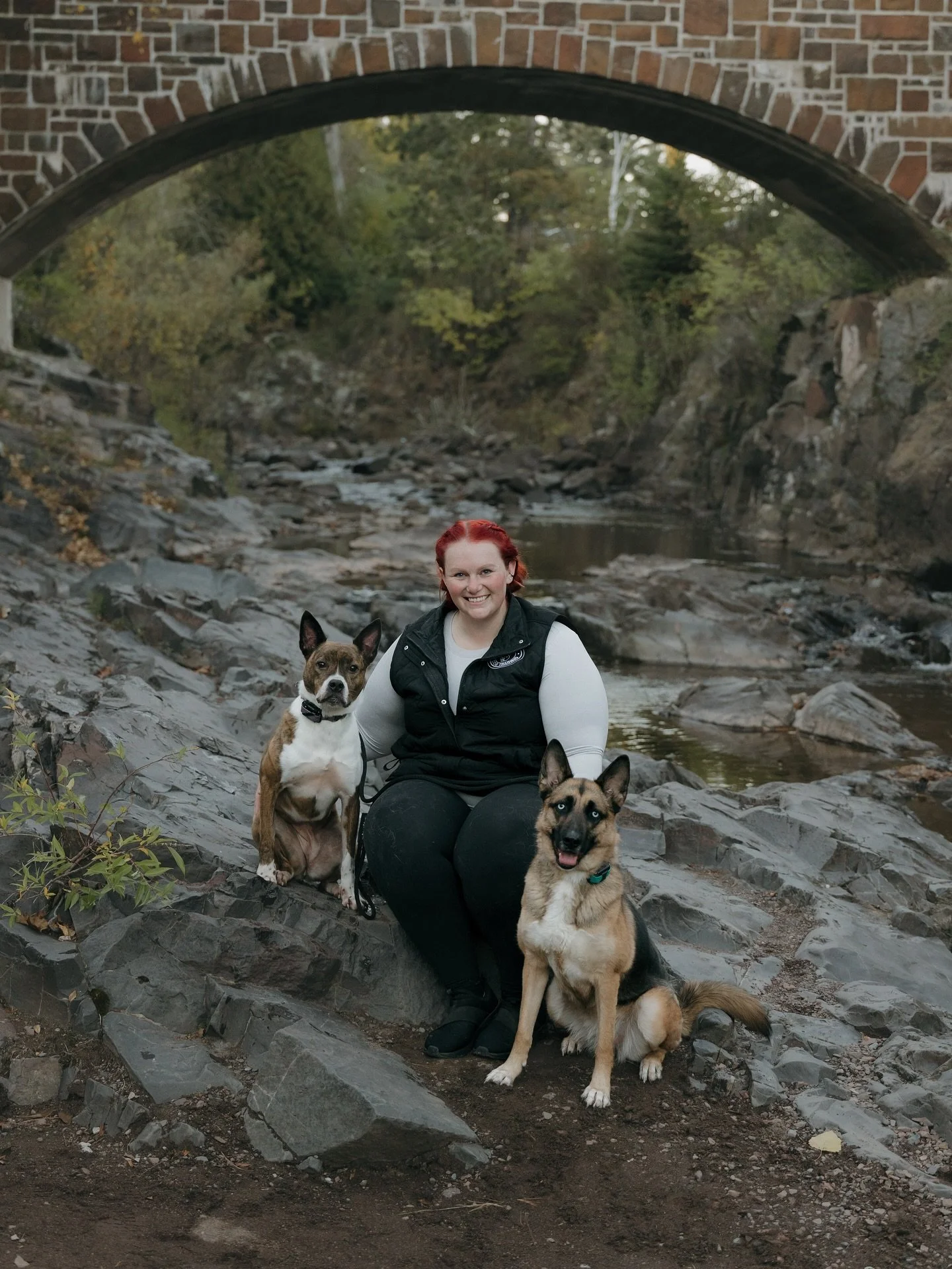 A huge thank you to @shinepetphotography for taking photos of Neisha, Rexha, and me on Monday! We got some sneak peeks back and I love them! She is so talented! 

📷: @shinepetphotography