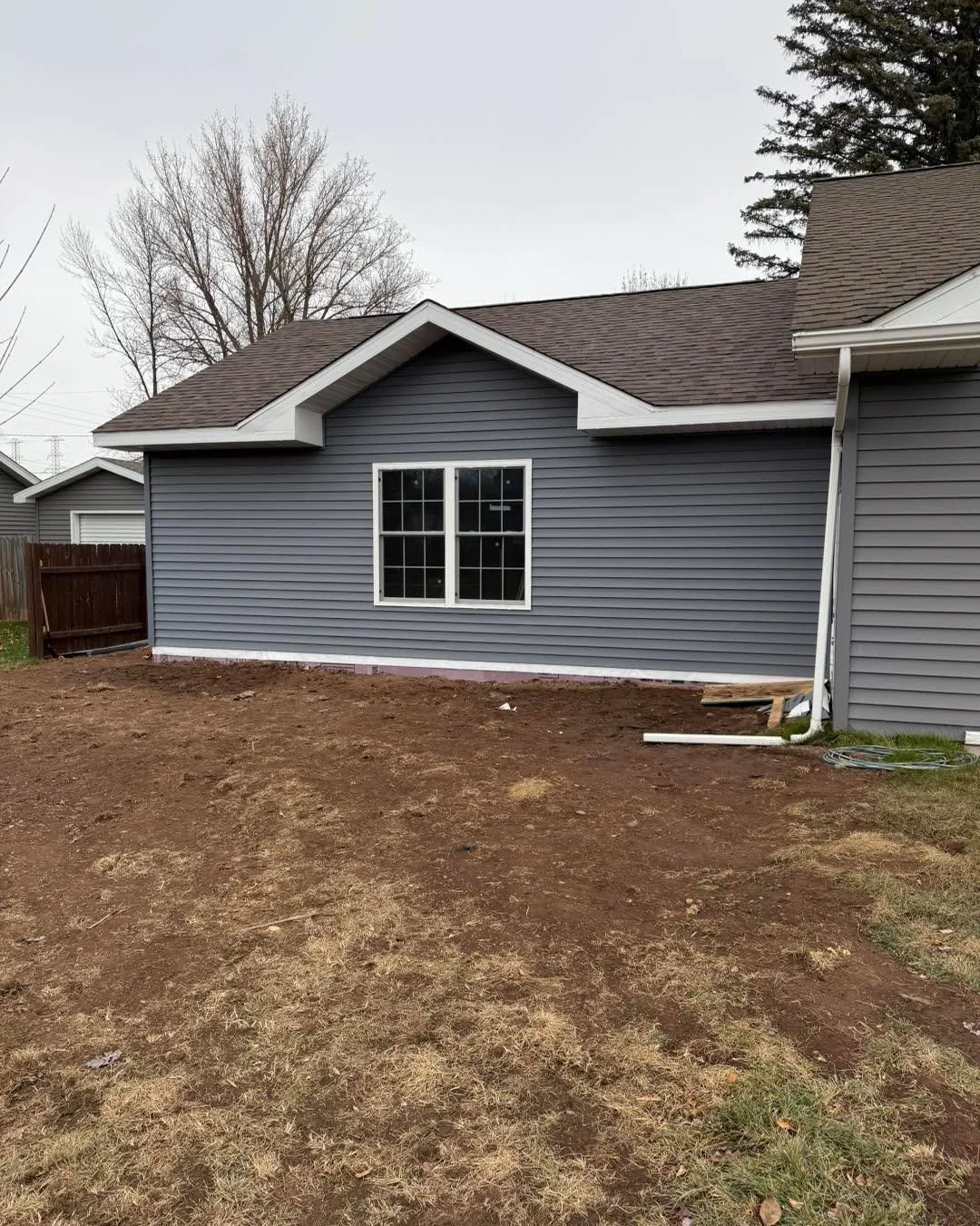 Addition update to share!
🏠 Roofing + soffit + fascia: done
🪟 Window + French doors: in
🔥 Gas Line &amp; Meter: installed
❄️ HVAC: underway
💧 Plumbing: progressing
🔨 Interior walls: framed
🎨 Siding: started

It&rsquo;s finally coming together a